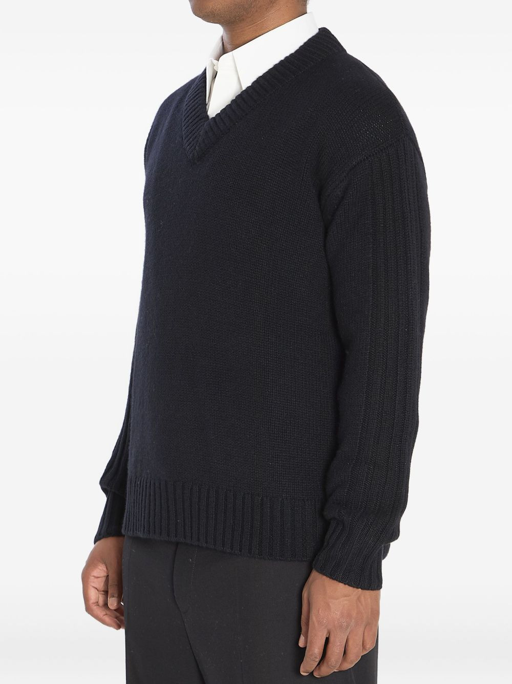 ribbed V-neck cashmere sweater - 2