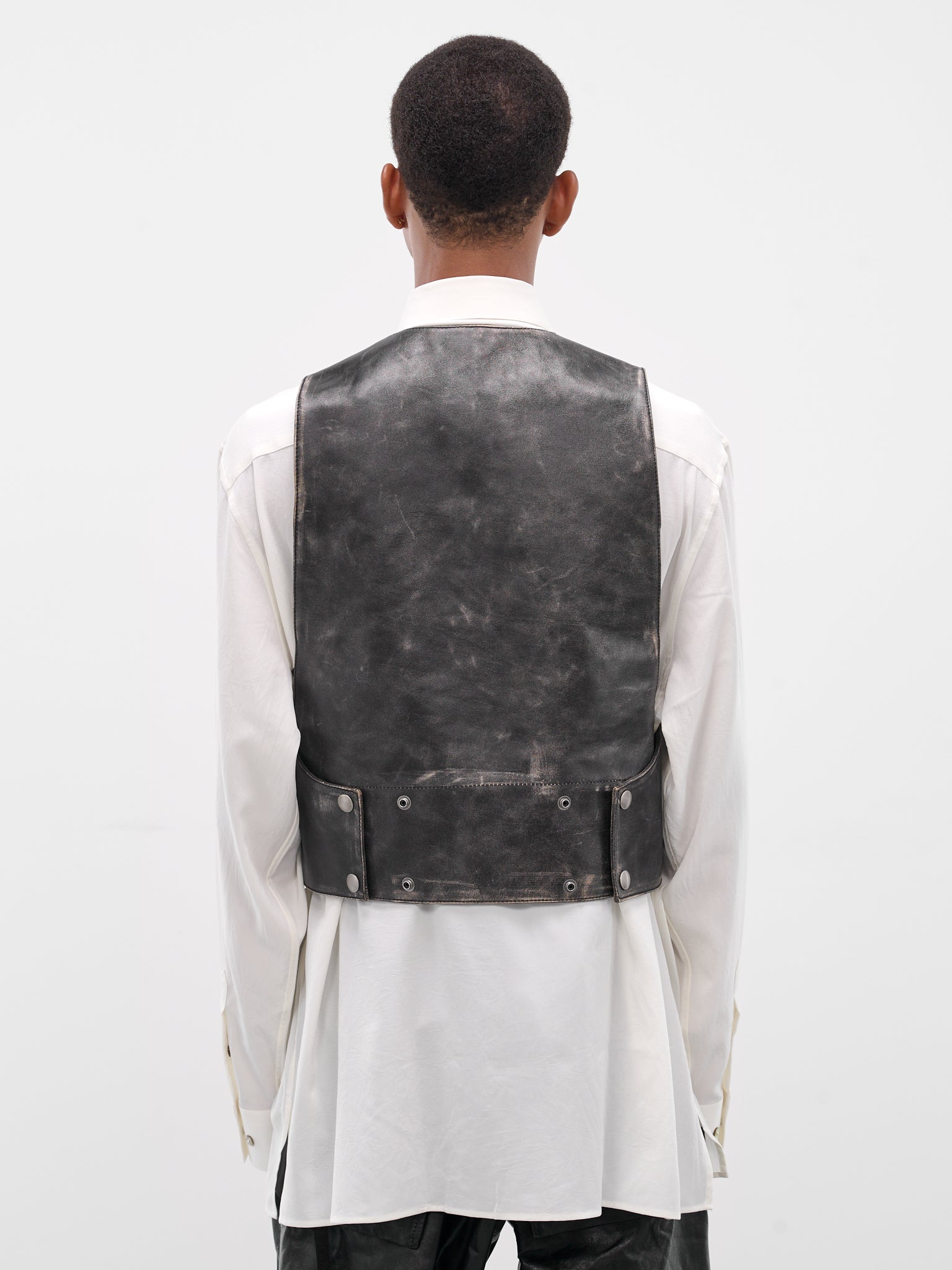Albien Black Worn Leather Vest - 3