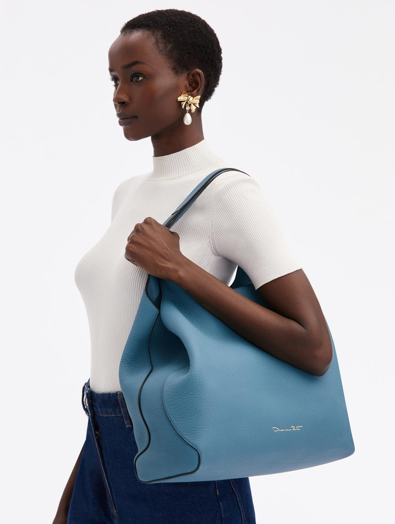 Oscar de la Renta THE TOPAZ outlook