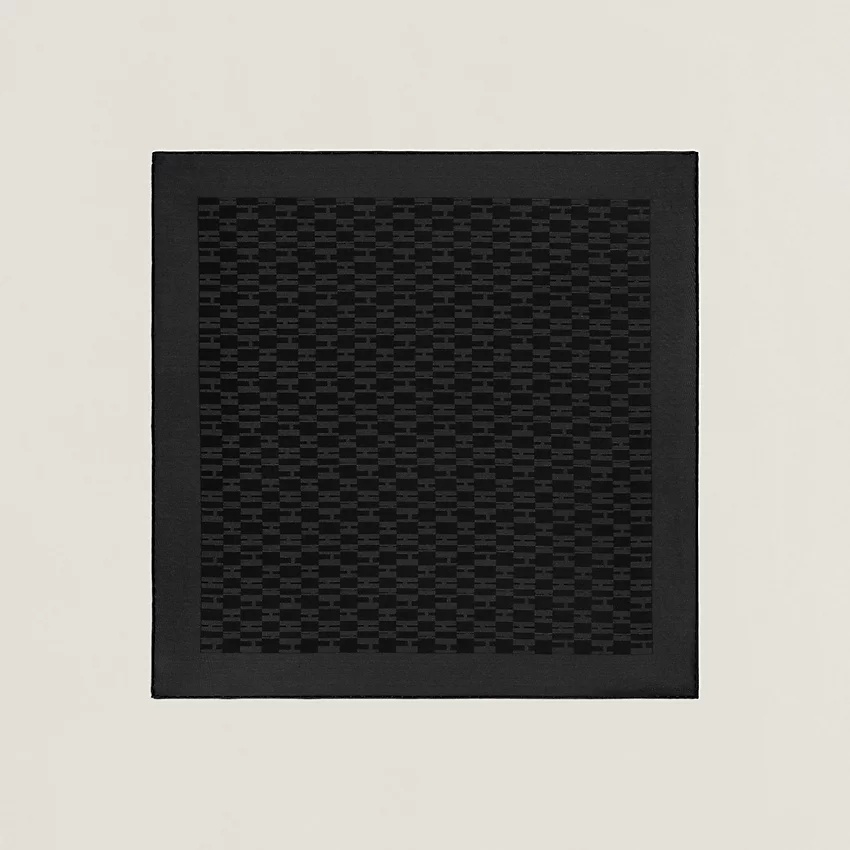 Façonnee Grand H pocket square 45 - 1