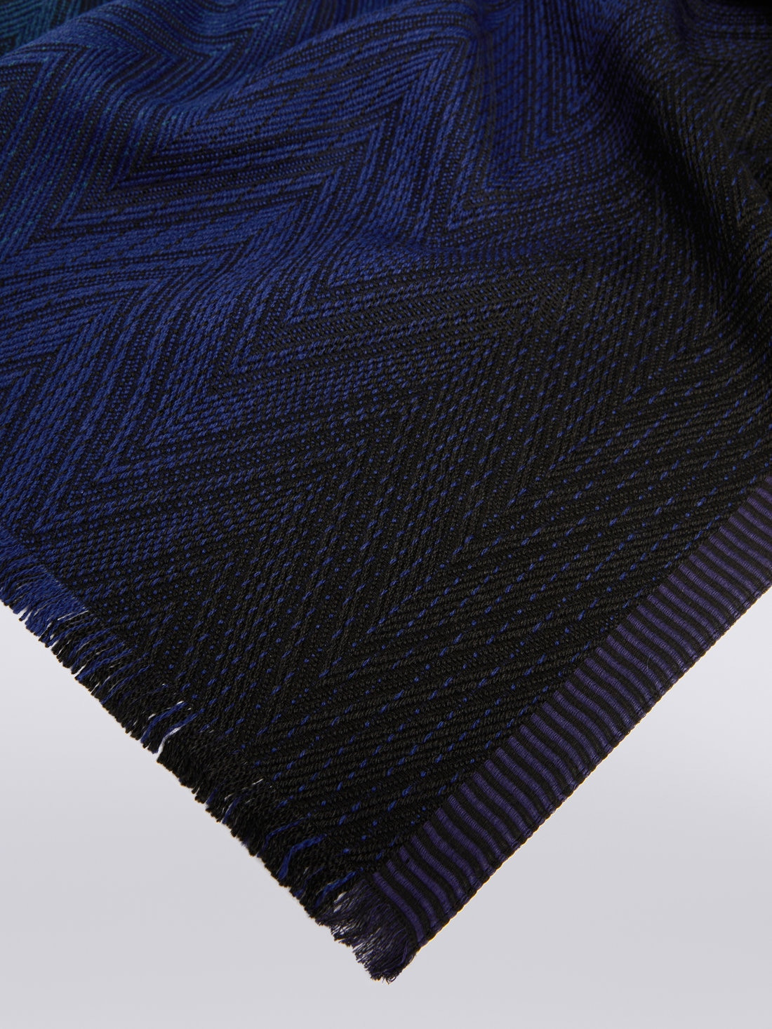 Viscose and wool chevron knit stole with frayed edges - 2