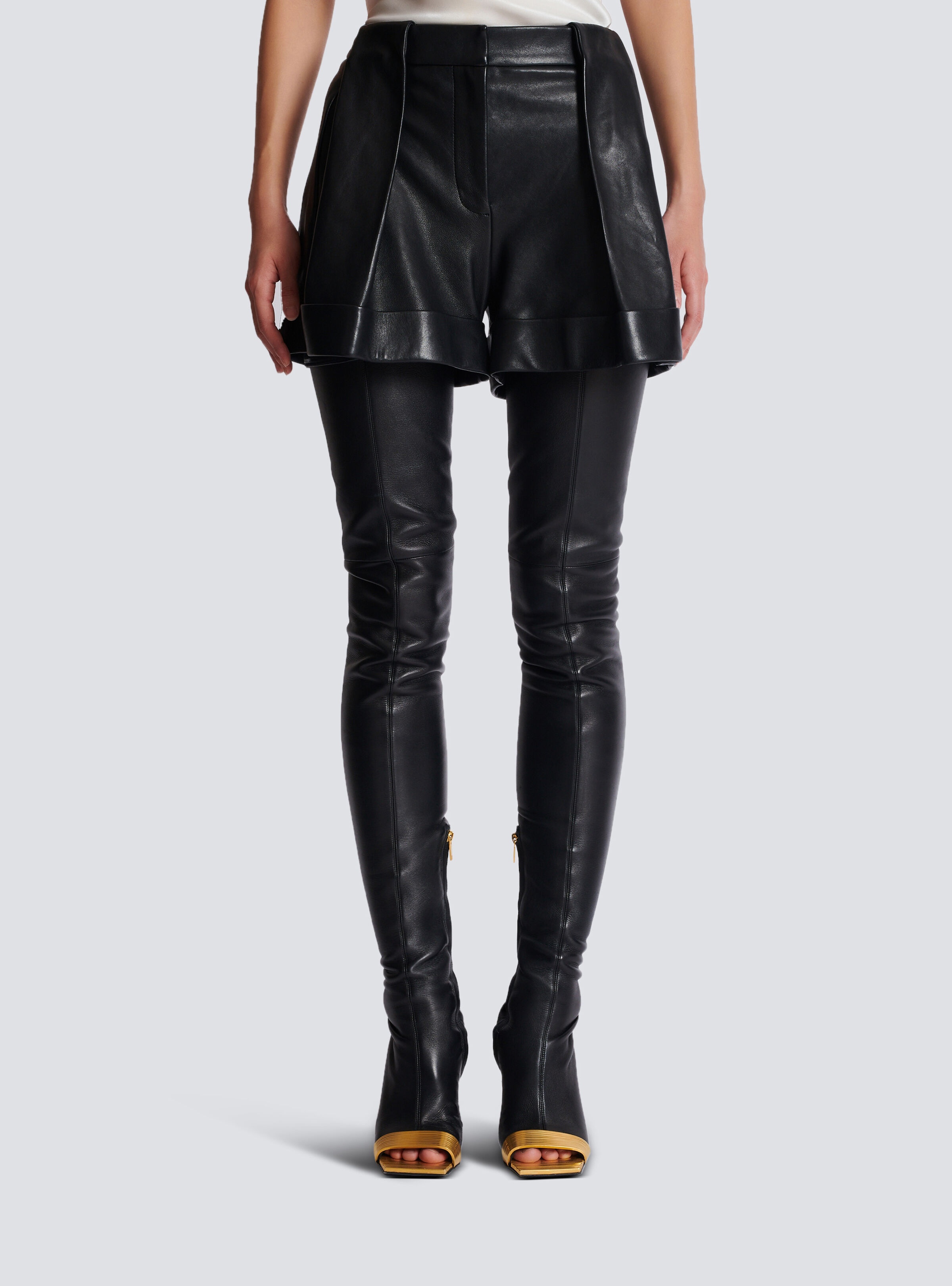 Pleated lambskin shorts - 5
