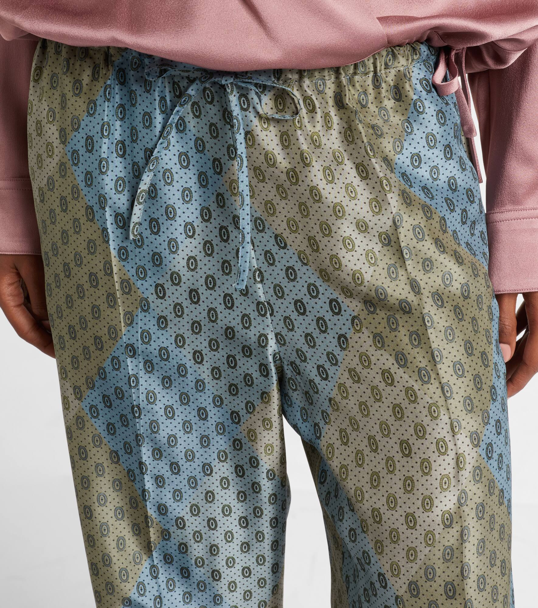 Printed silk satin straight pants - 4