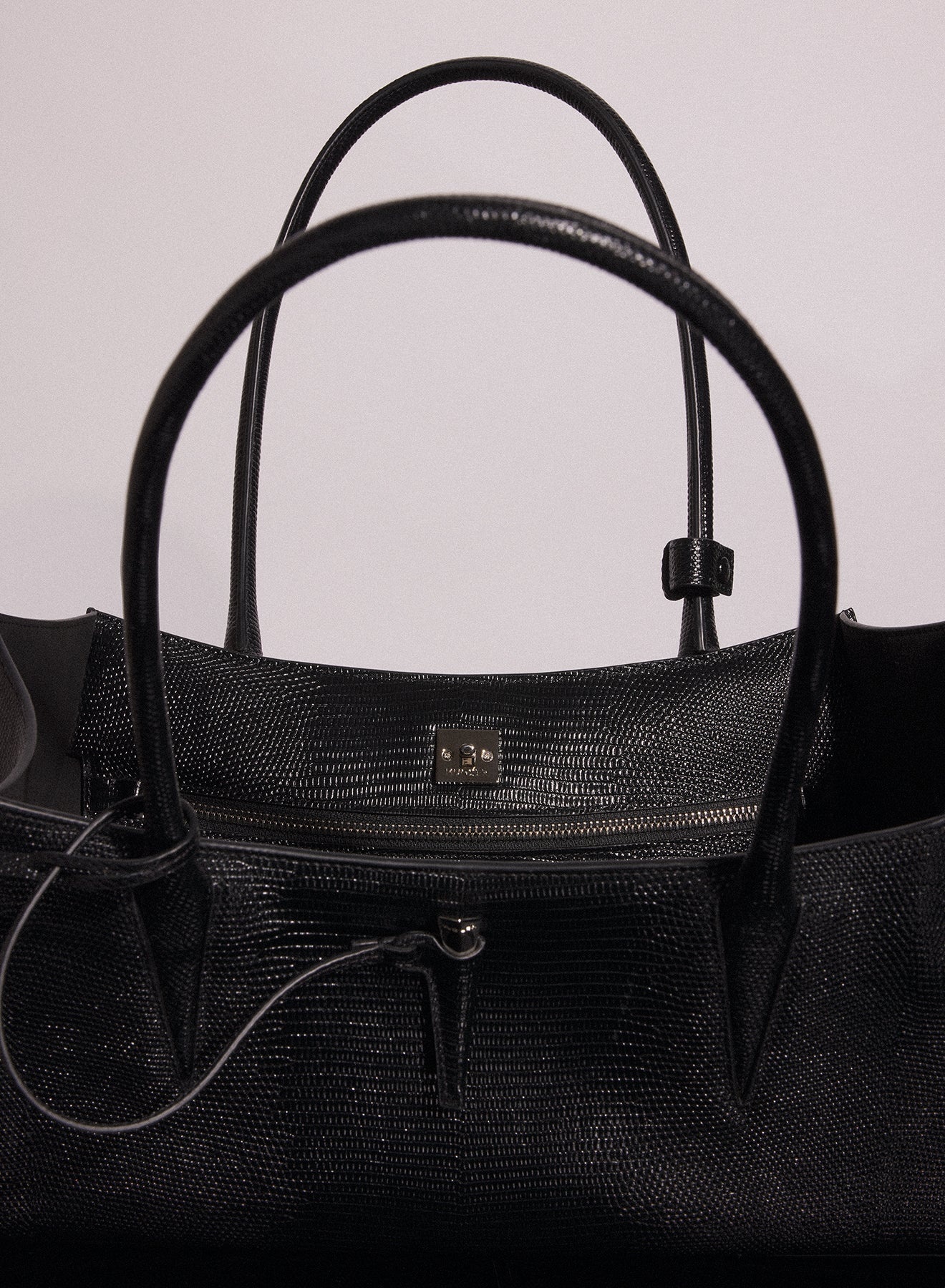 black embossed lizard leather fang bag - 5