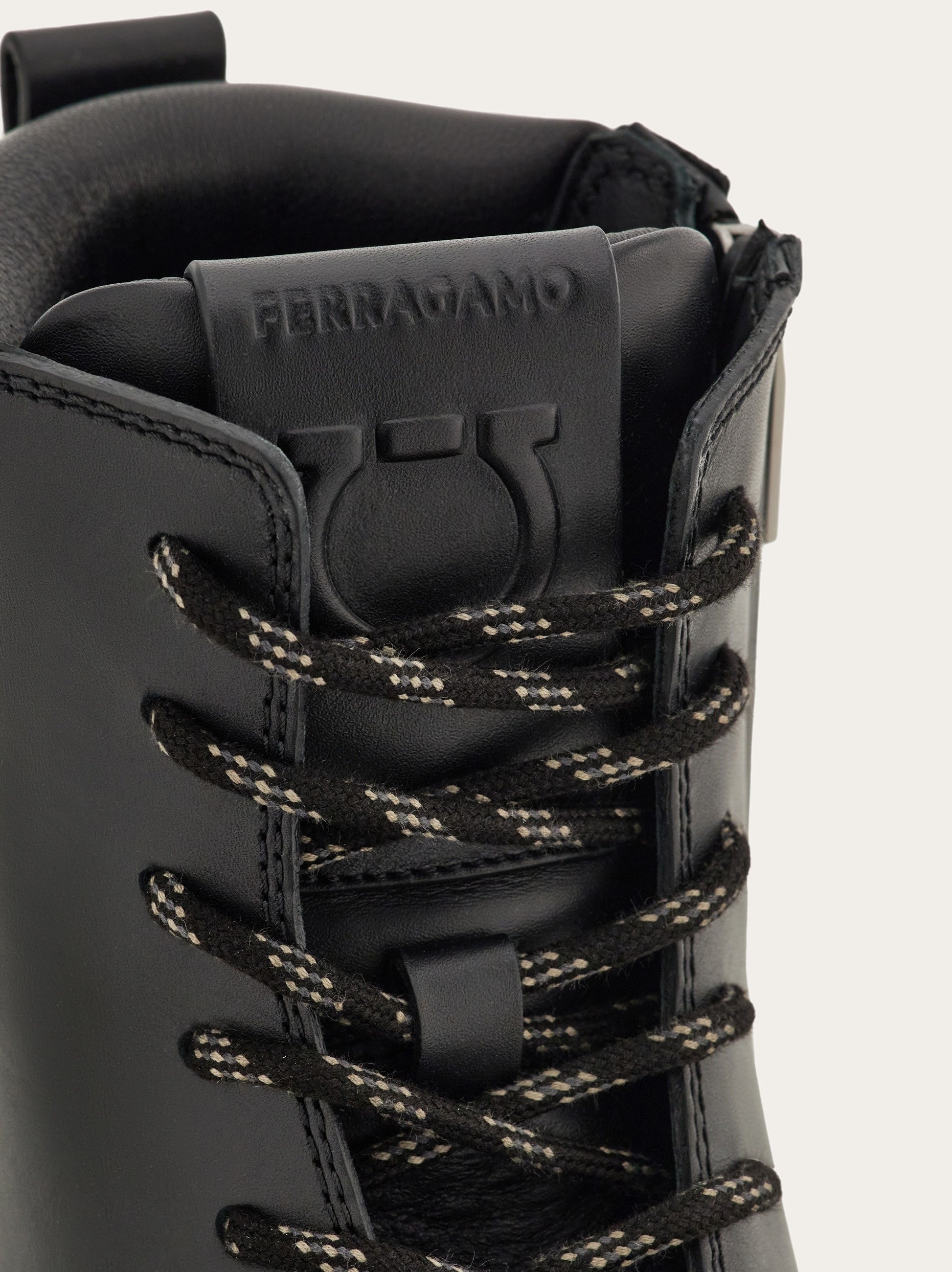 Combat boot with maxi-tongue - 6