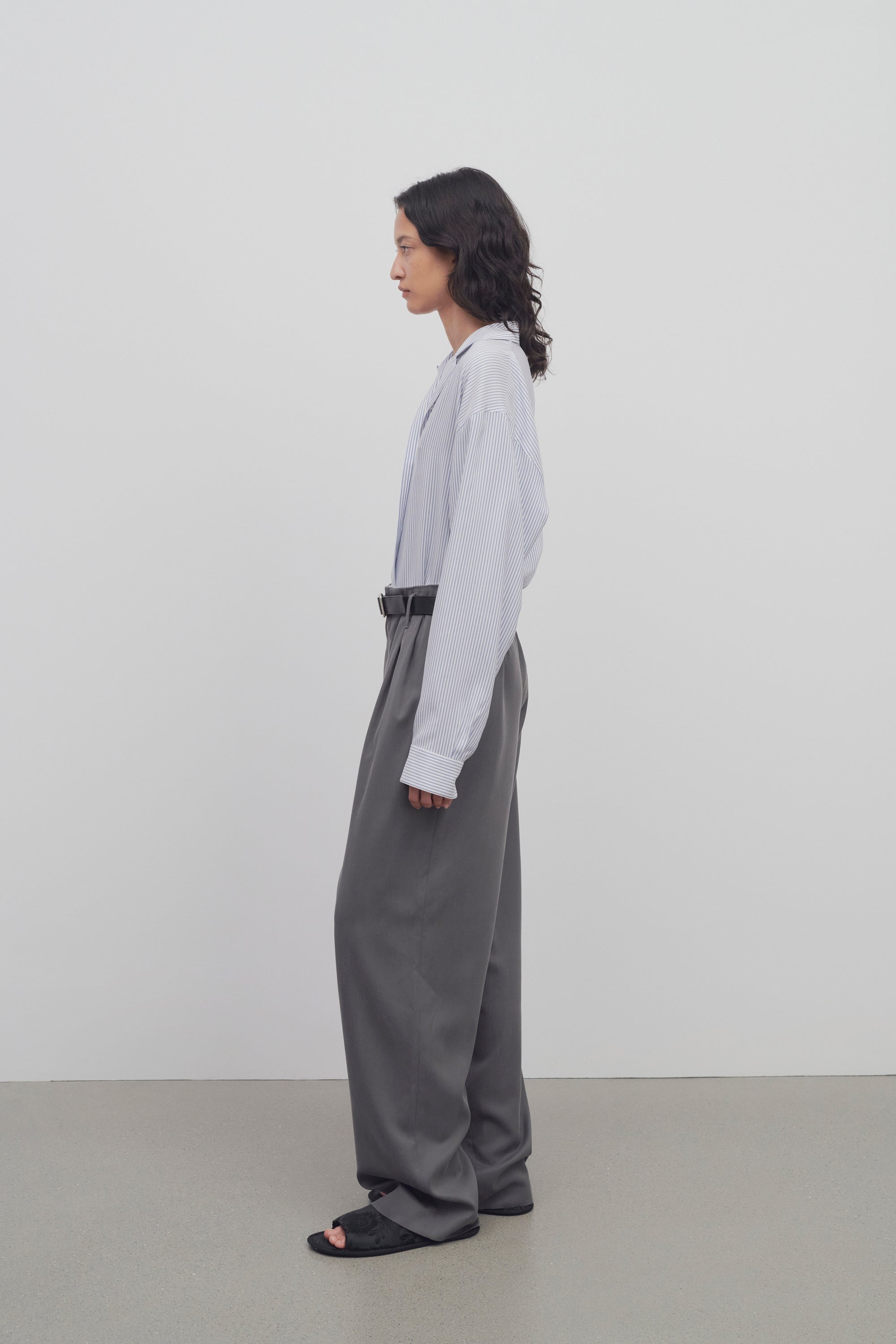 Lonan Pant in Silk - 4