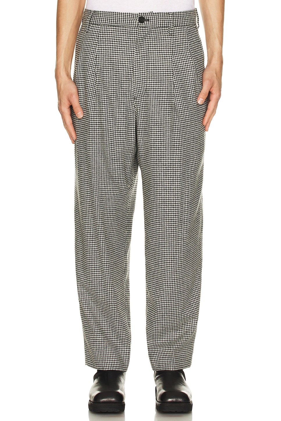 TAKAHIROMIYASHITA TheSoloist. Two Tuck Front Pant | forward