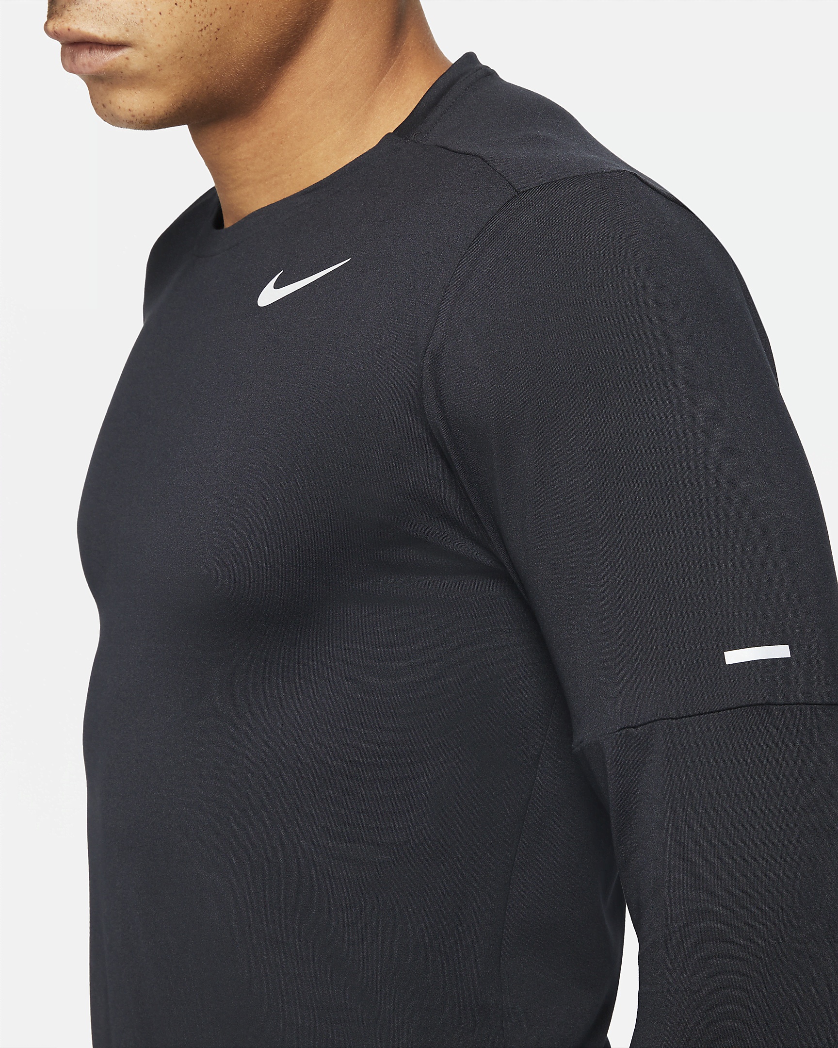 Nike Element Men's Dri-FIT Running Crew Top - 3