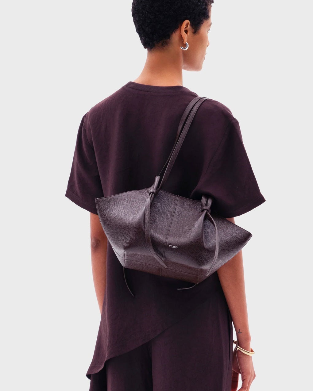 Mochi Pebble Grain Leather Bag  Black ONESIZE - 2