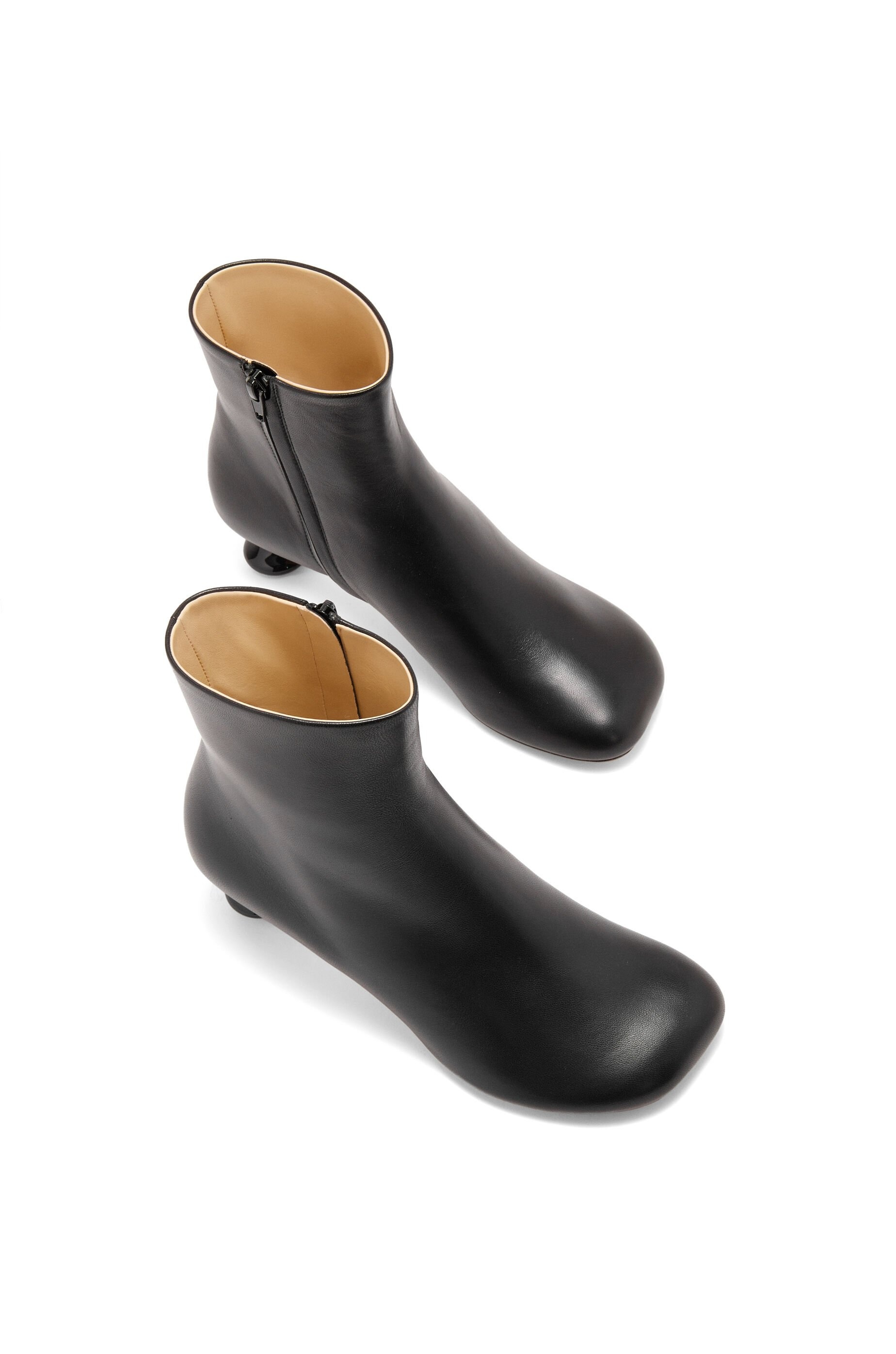 Toy ankle bootie in nappa lambskin - 4