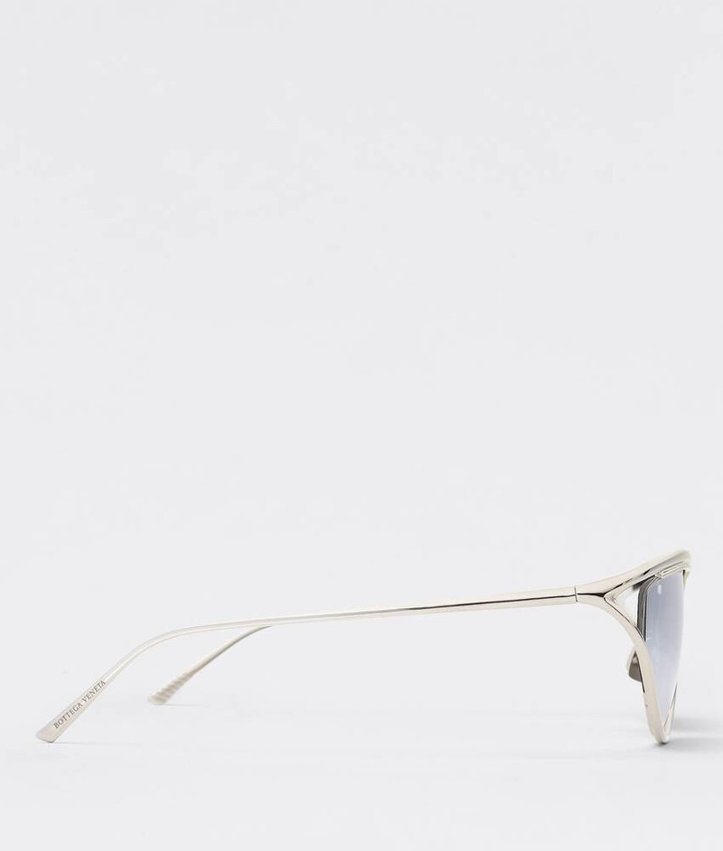 Bottega Veneta outline outlook