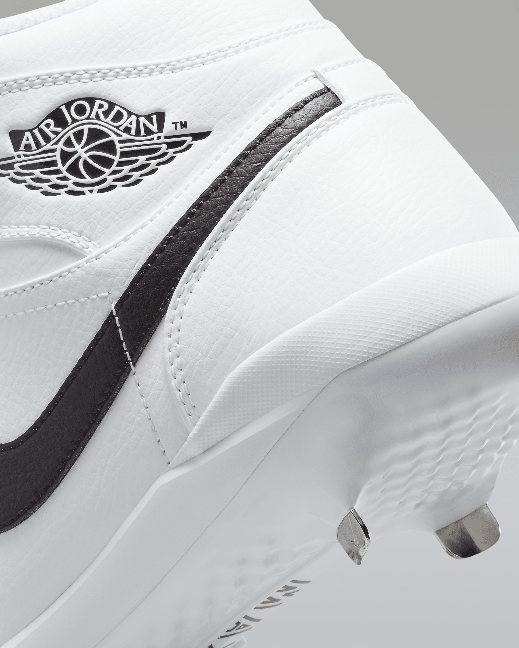 Jordan 1 Retro Metal Men's Baseball Cleats - 9