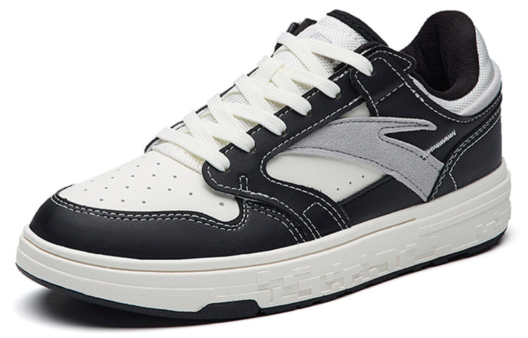 (WMNS) ANTA Street Naughty Low 'Black Grey White' 122238066-9 - 3