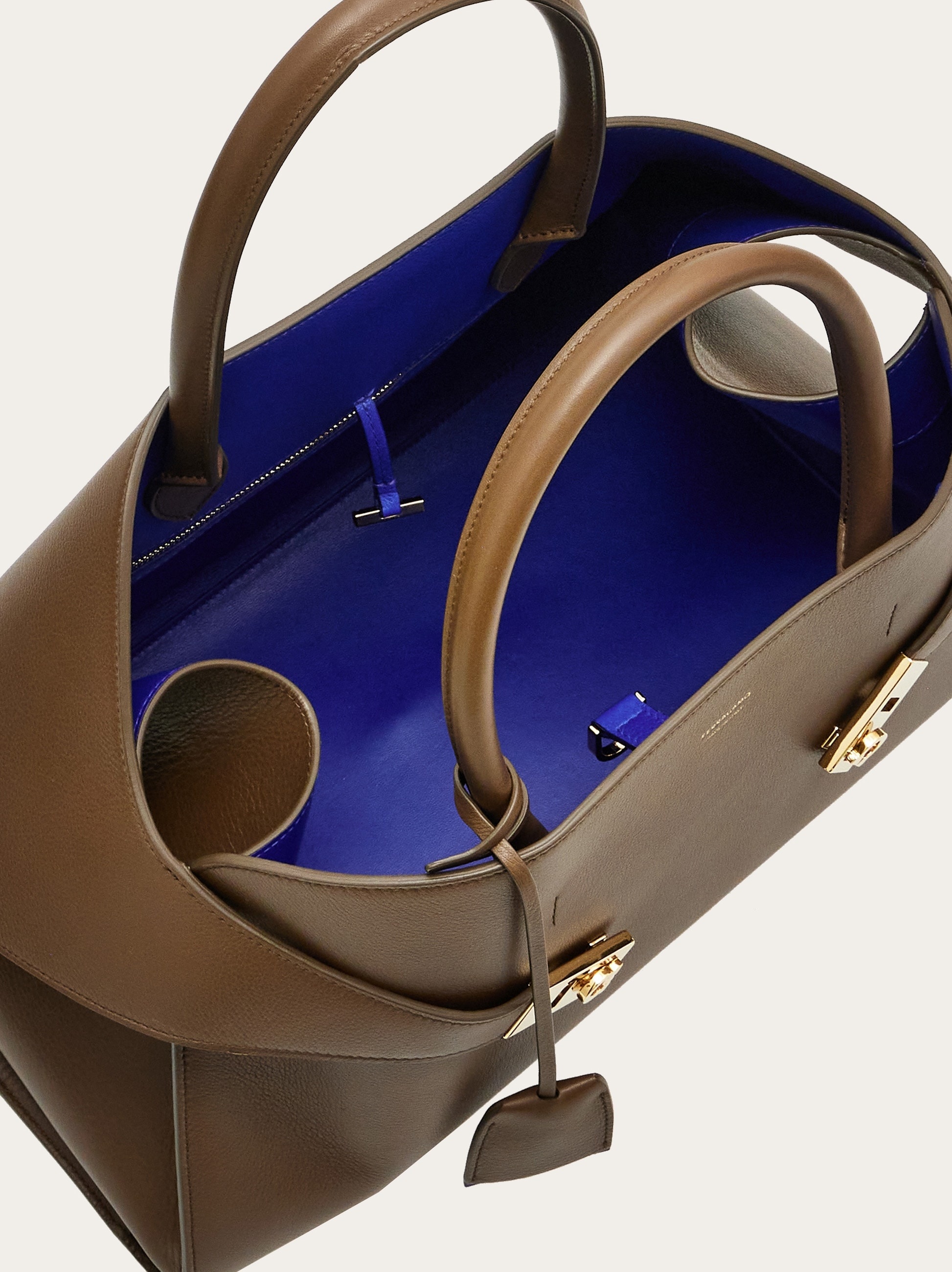 Hug handbag (M) - 6