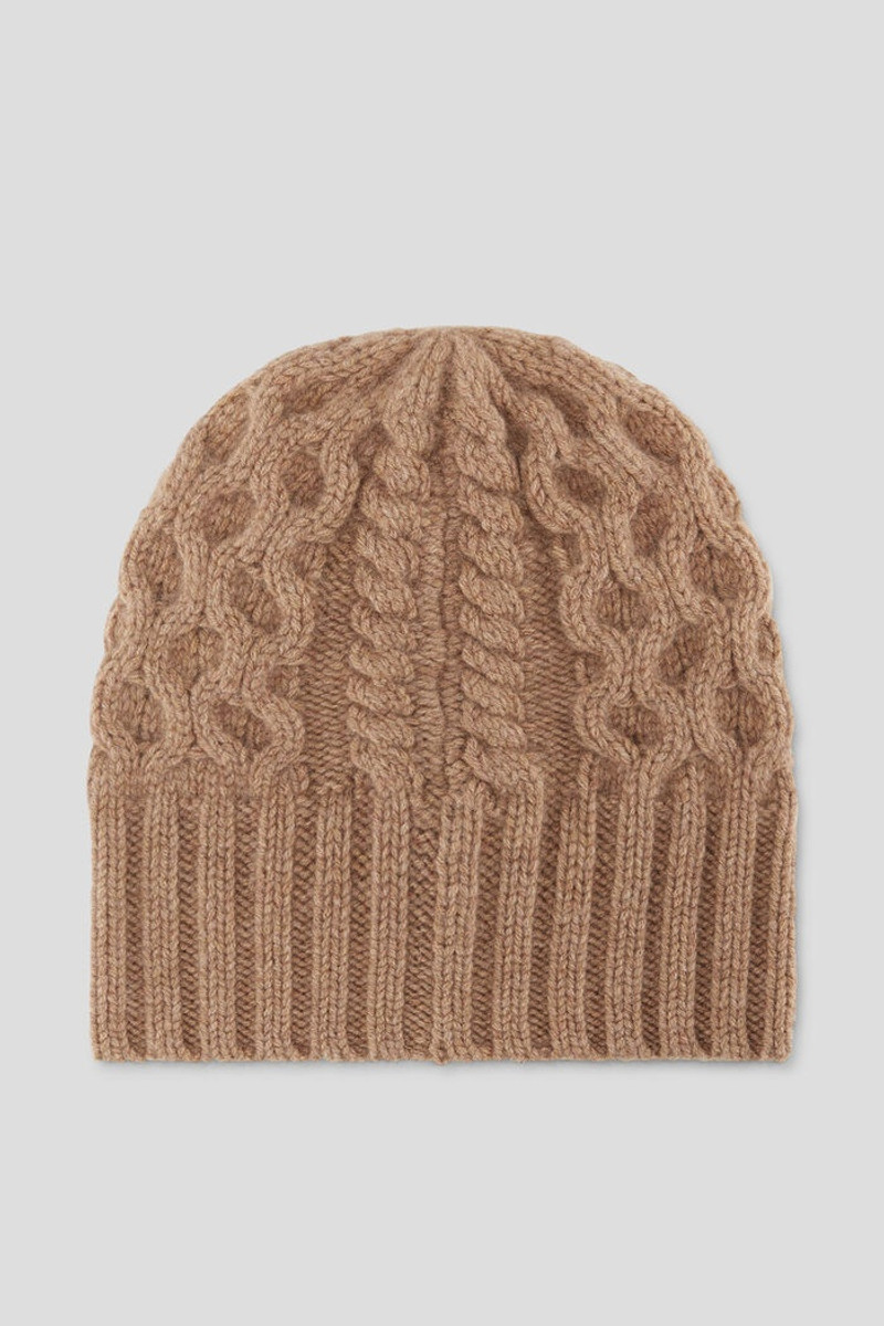 Nyala Cashmere knitted hat in Camel 3