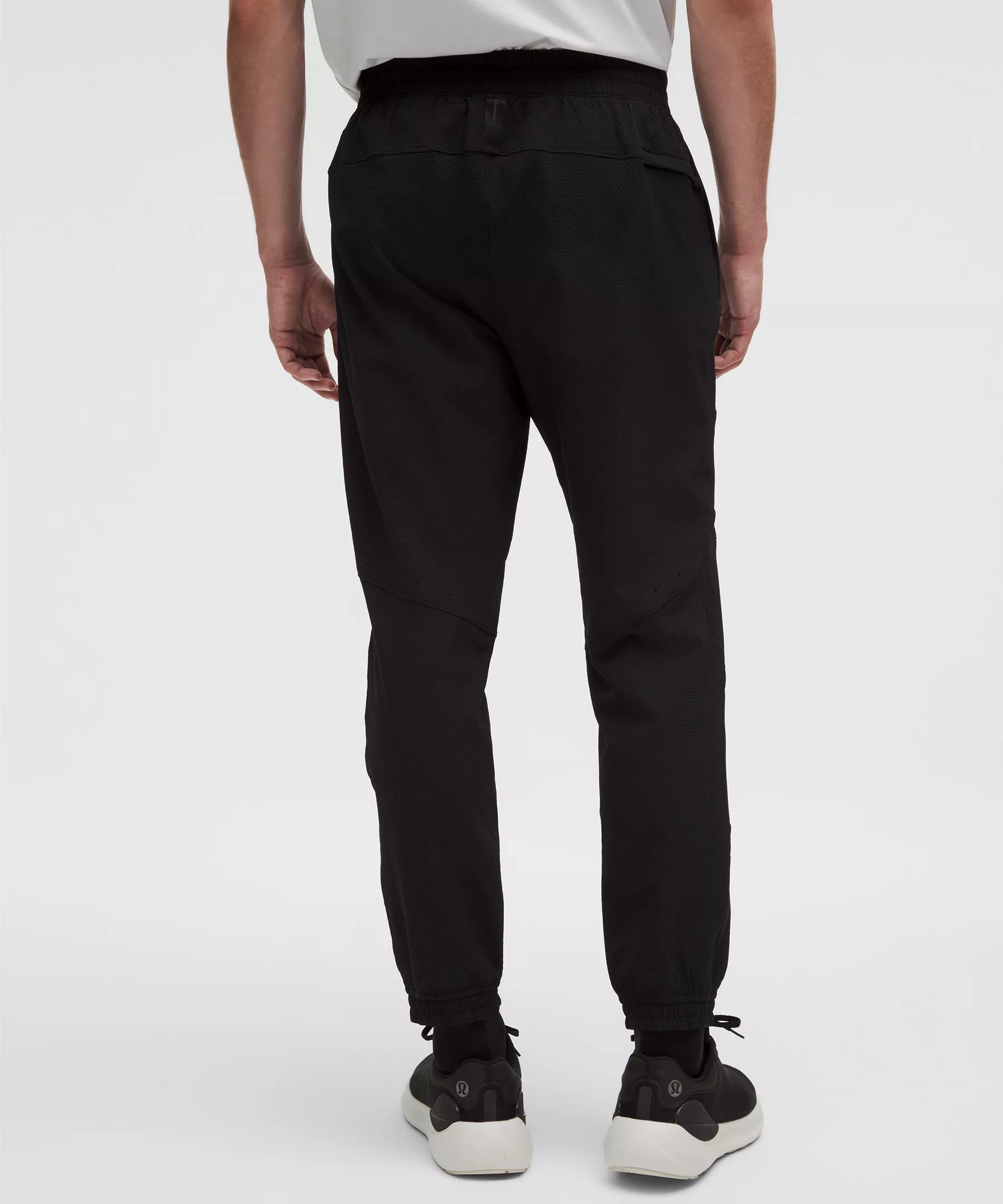 License to Train Textured Jogger *Regular - 3