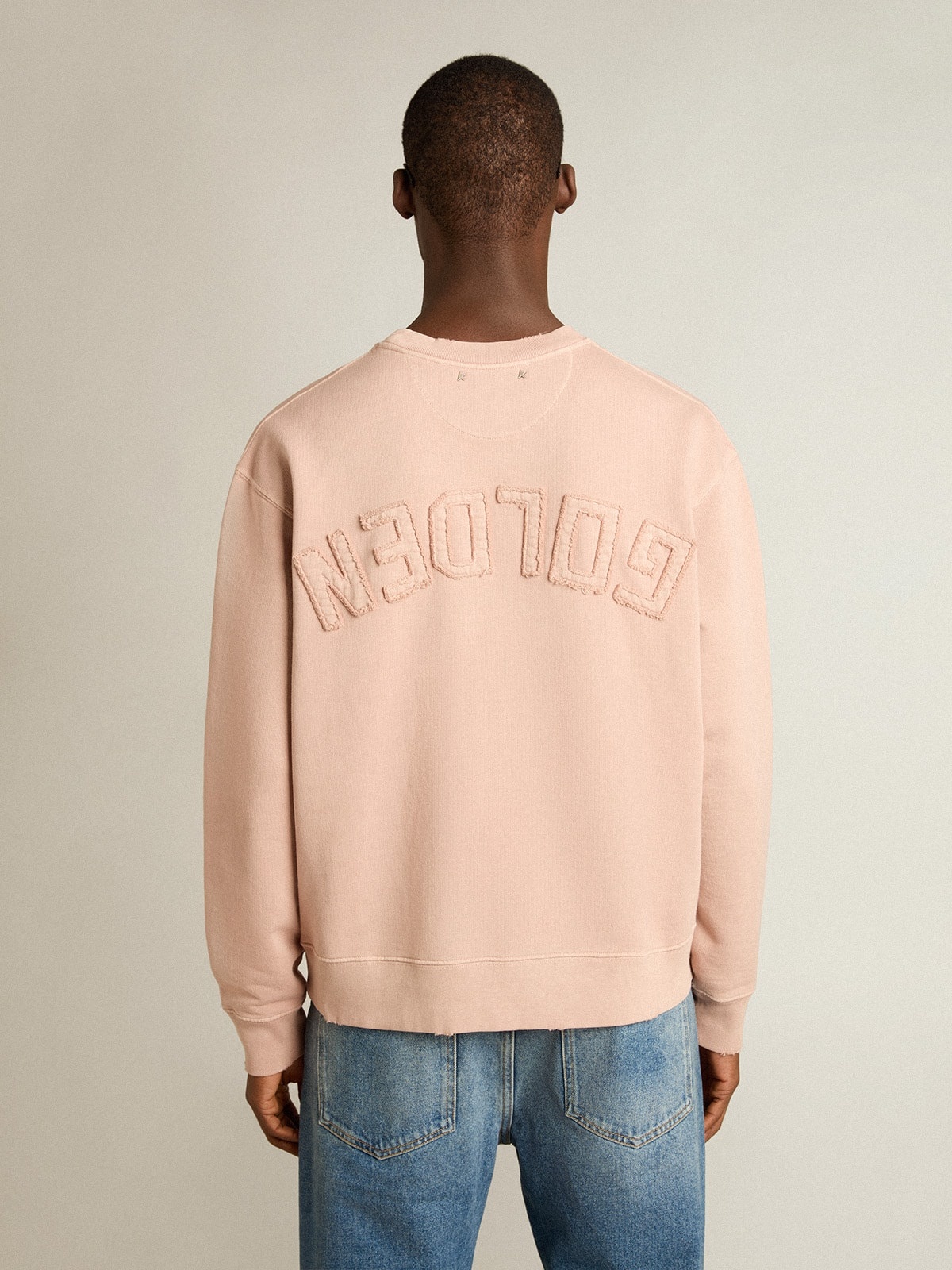 Powder-pink sweatshirt with reverse logo on the back - Asian fit - 6