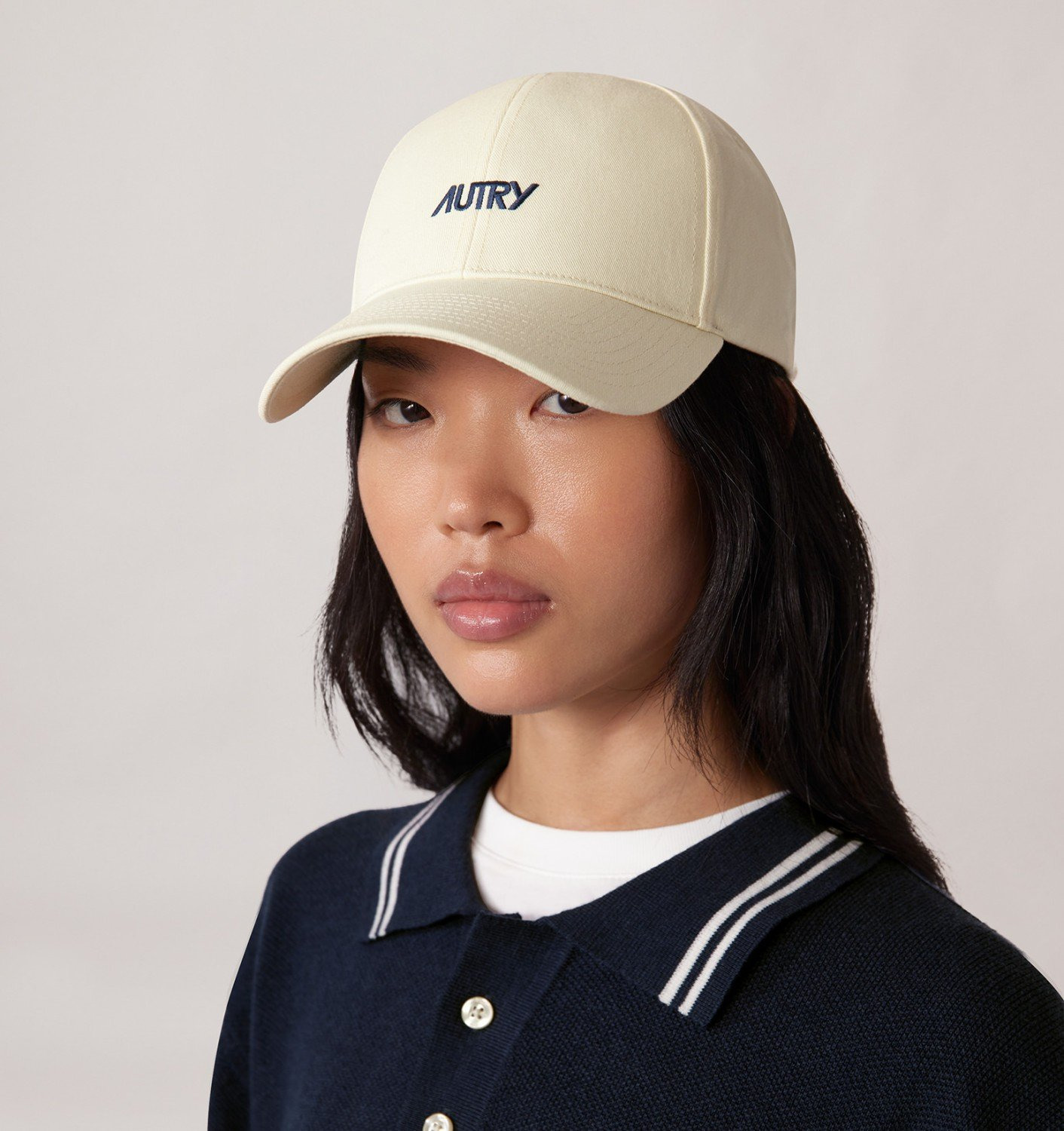 UNISEX BASEBALL CAP WITH CONTRAST EMBROIDERED LOGO - 2