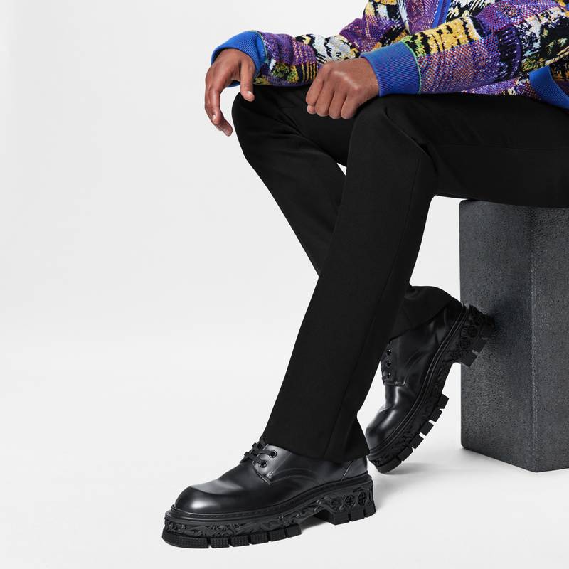 Louis Vuitton LV Baroque Derby outlook