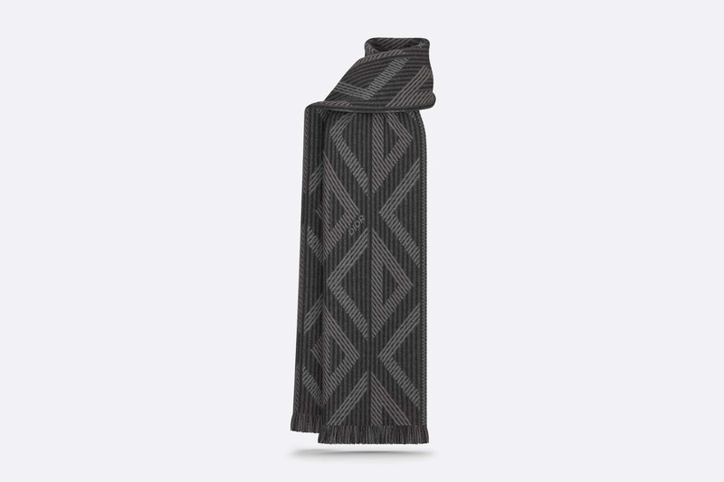 CD Diamond Scarf 4