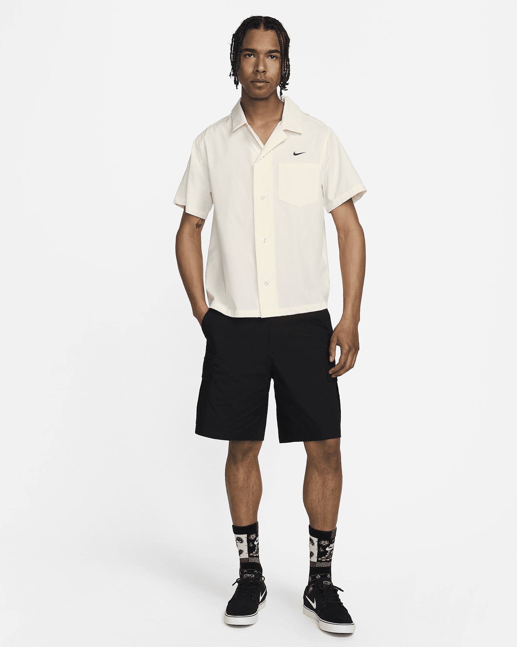 Nike Club Men's Woven Cargo Shorts - 7