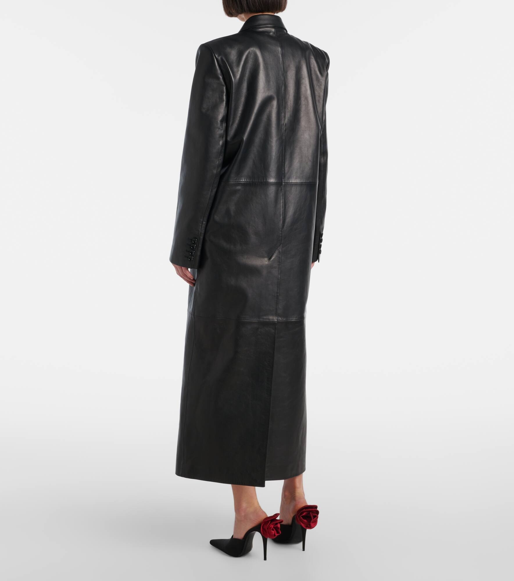 Double-breasted leather coat - 3