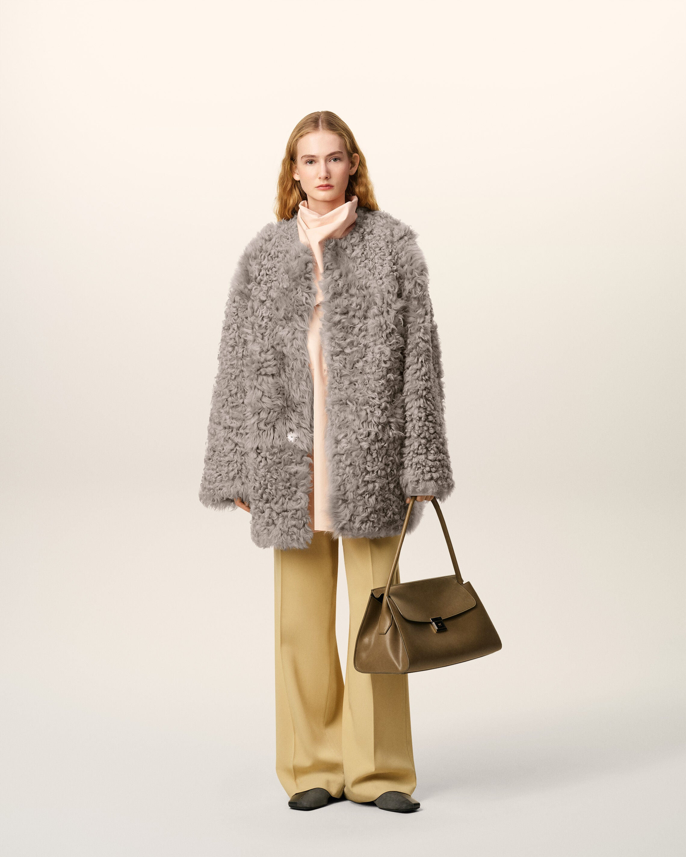 GREY SHEARLING SHORT COAT - 2