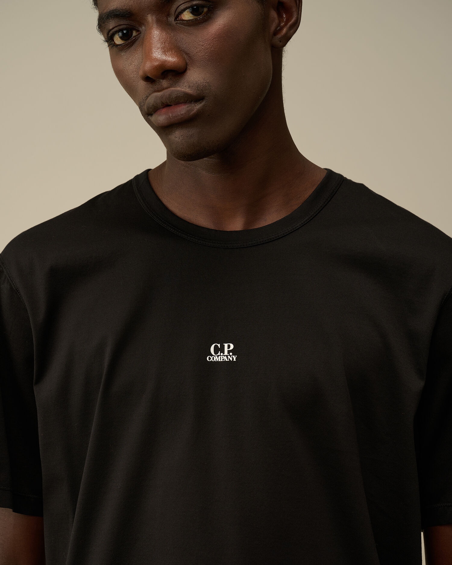 Tシャツ・カットソー C.P. COMPANY 70/2 MERCERIZED JERSEY PRINTED LOGO T-SHIRT C.P. Company Mercerized 70/2 Jersey Gasato Printed Logo T