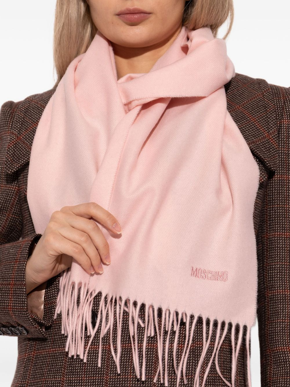 embroidered-logo fringed scarf - 4