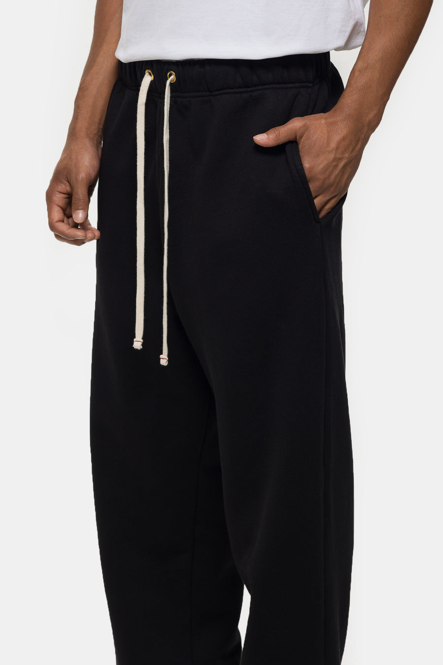 Cropped Relaxed  Pant in Jet Black - 4