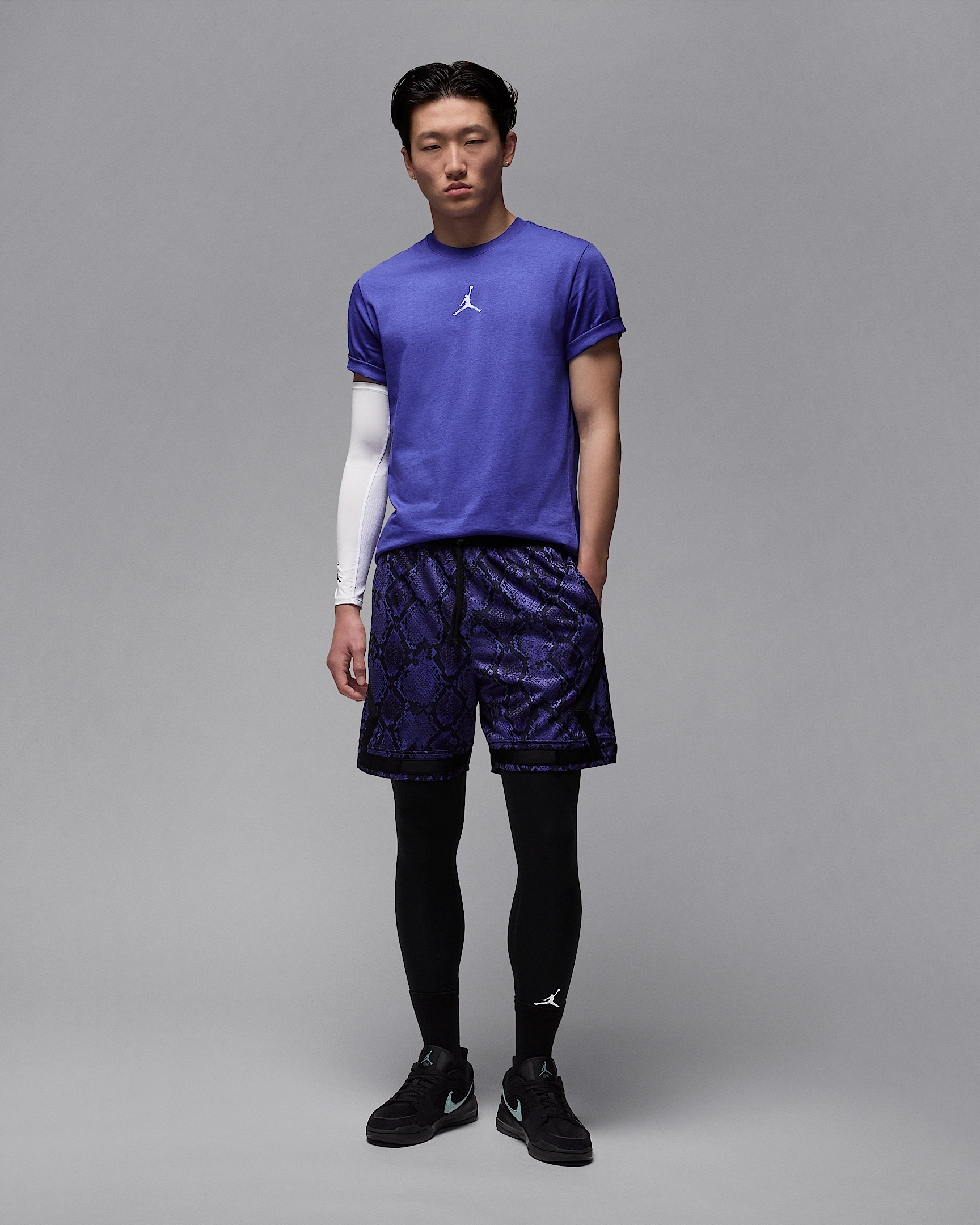 Jordan Sport Men's Dri-FIT Mesh Diamond Shorts - 6