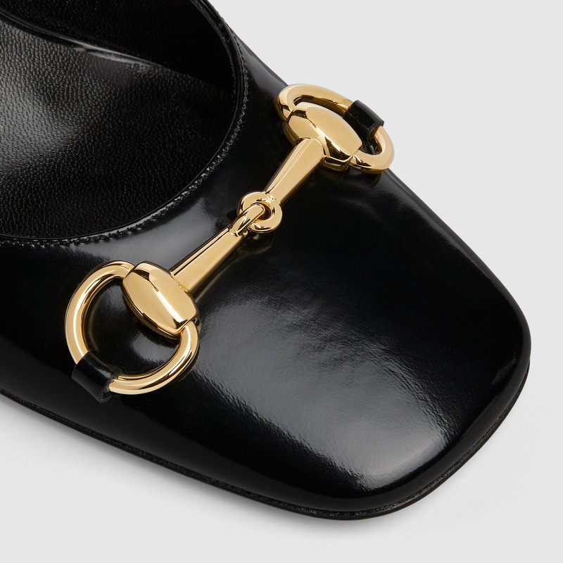 GUCCI Women's Signora pump outlook