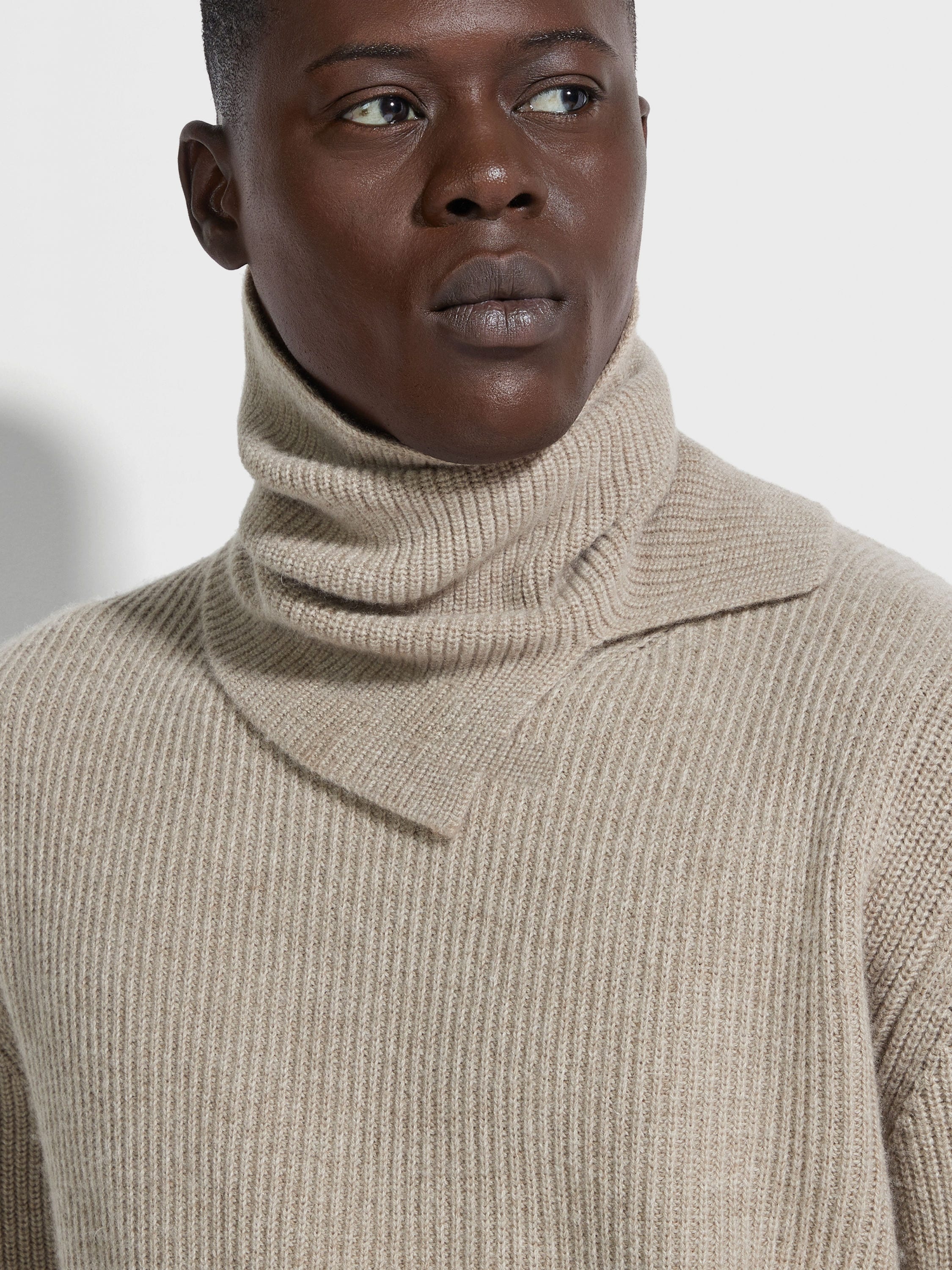LIGHT TAUPE OASI CASHMERE NECK WARMER - 3