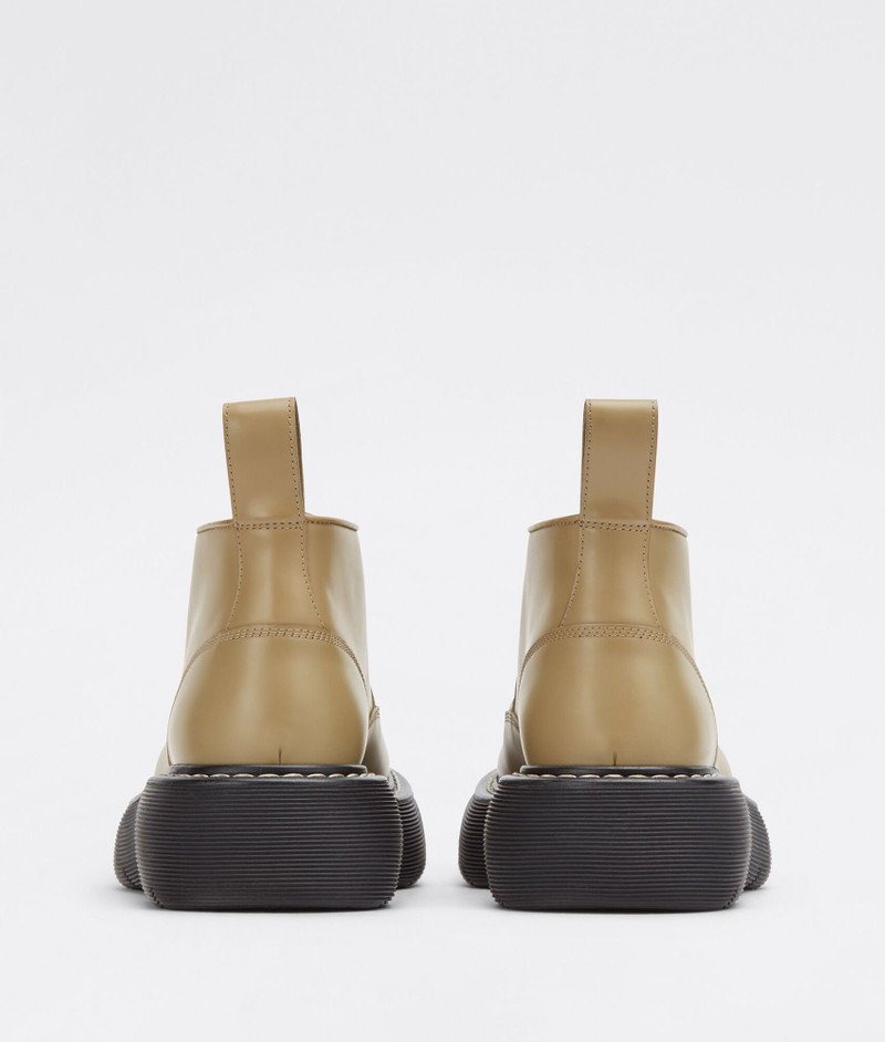Bottega Veneta swell outlook