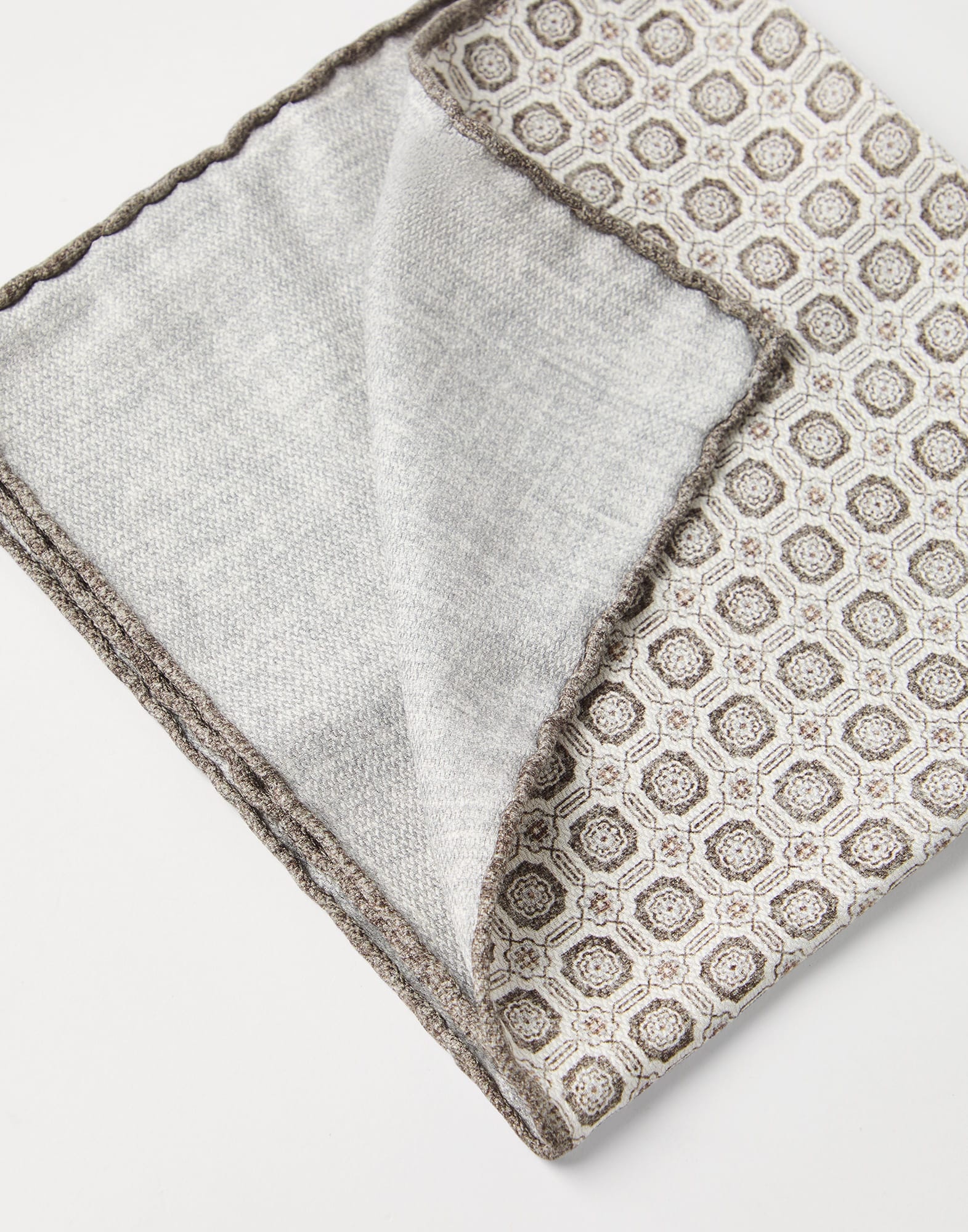 Silk pocket square with geometric design - 2