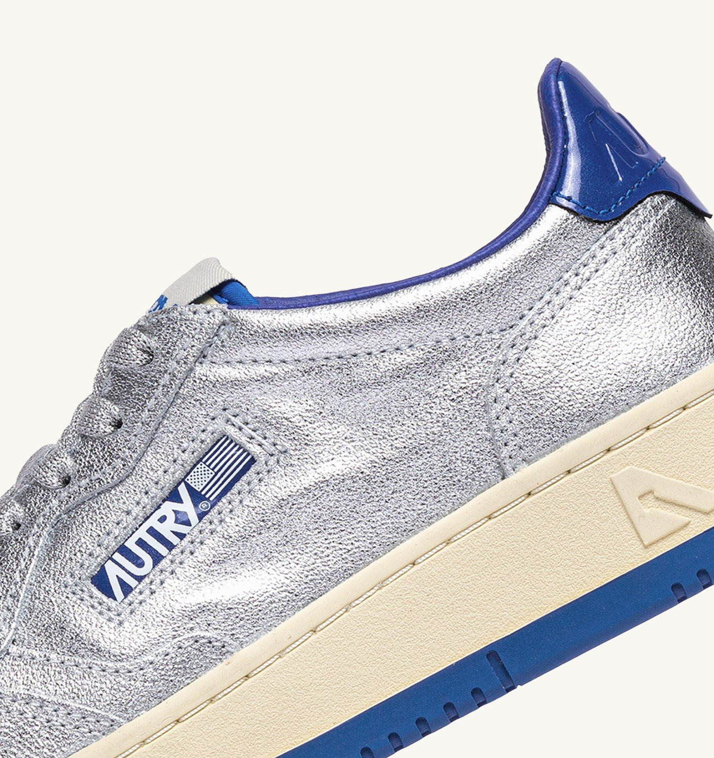 MEDALIST LOW SNEAKERS IN SILVER AND BLUE METALIZED LEATHER - 6