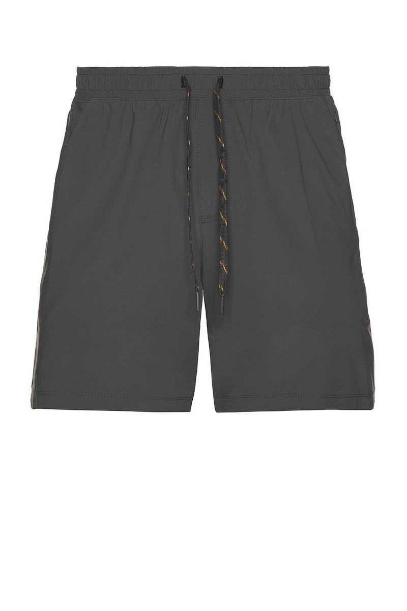 RHONE 7" Pursuit Short outlook