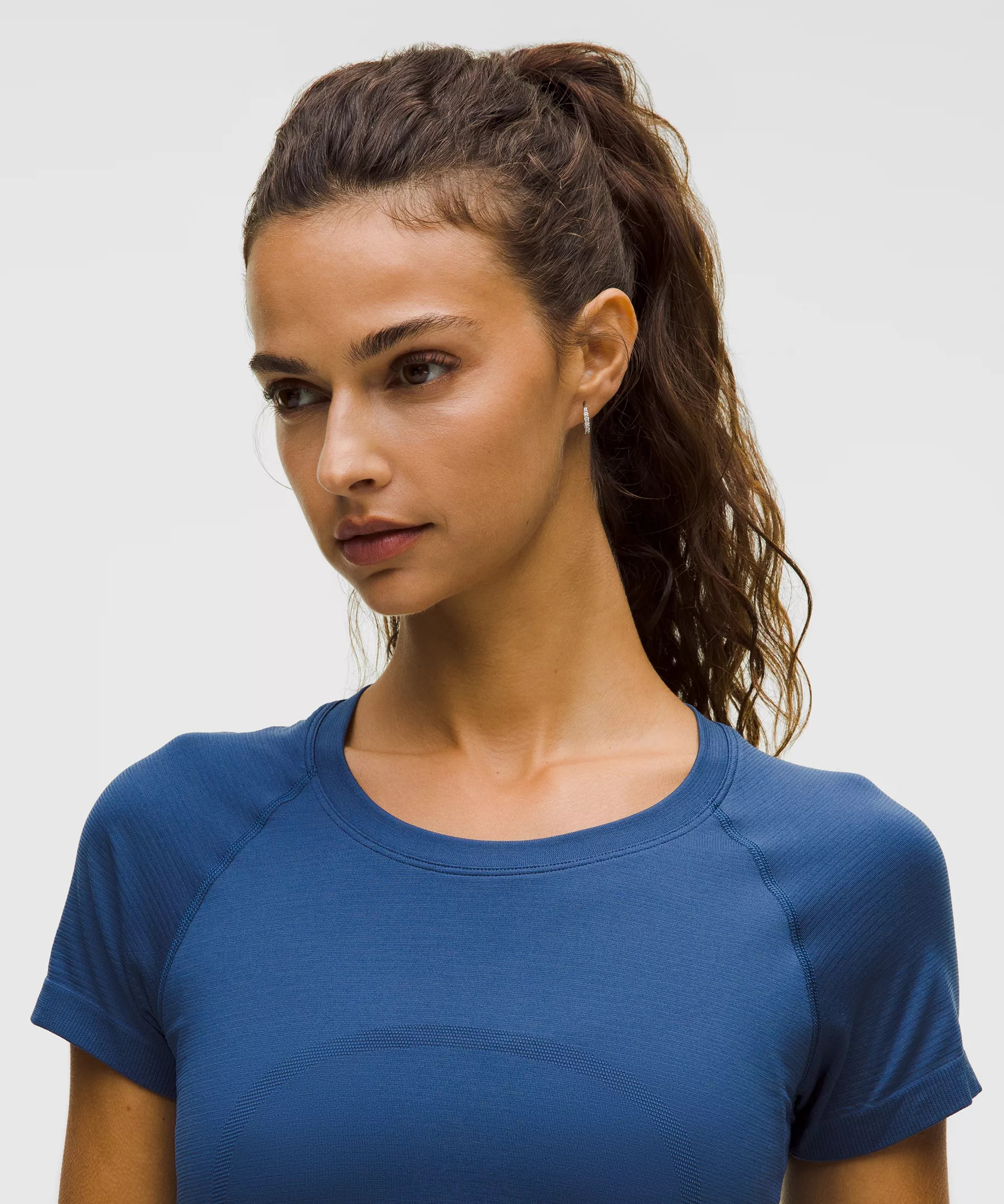 Swiftly Tech Short-Sleeve Shirt 2.0 *Hip Length - 4