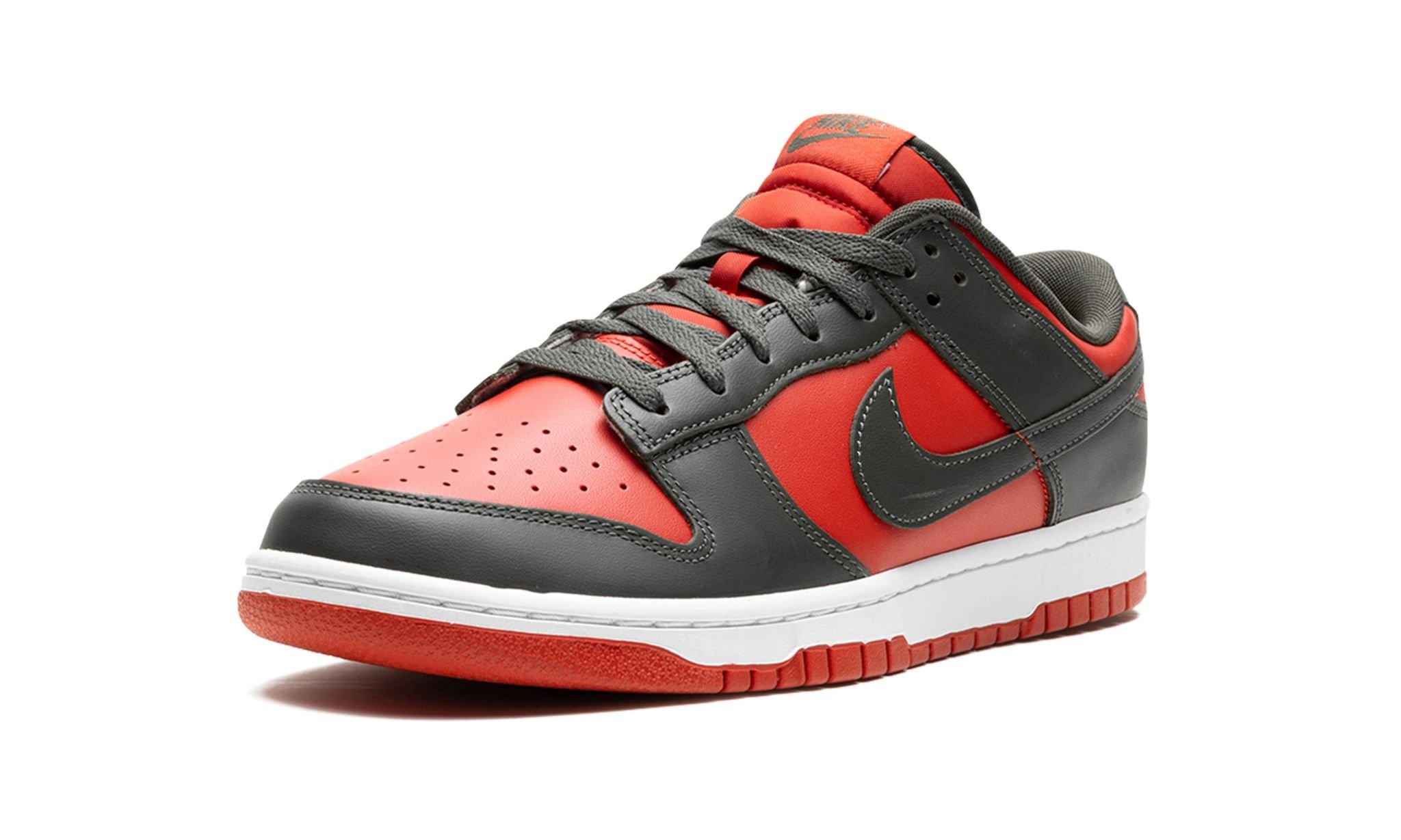 Dunk Low "Mystic Red" - 4