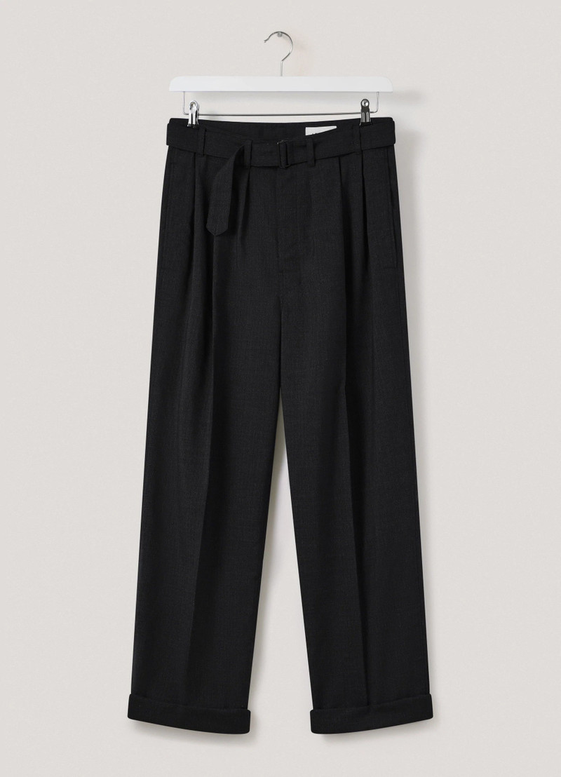 LOOSE PLEATED PANTS
POLY WOOL 1