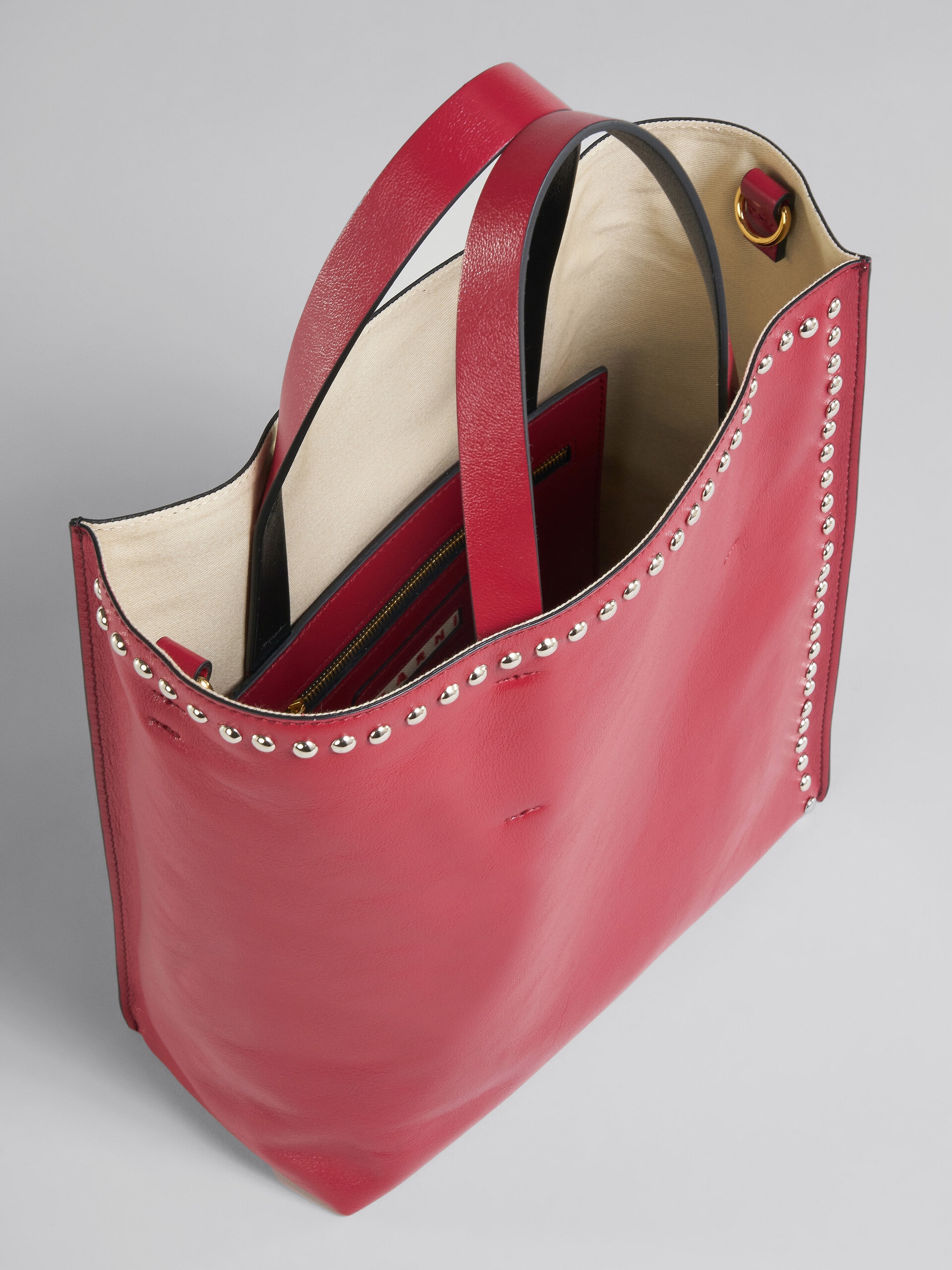 MUSEO SOFT SMALL BAG IN RED AND BLACK LEATHER WITH STUDS - 4