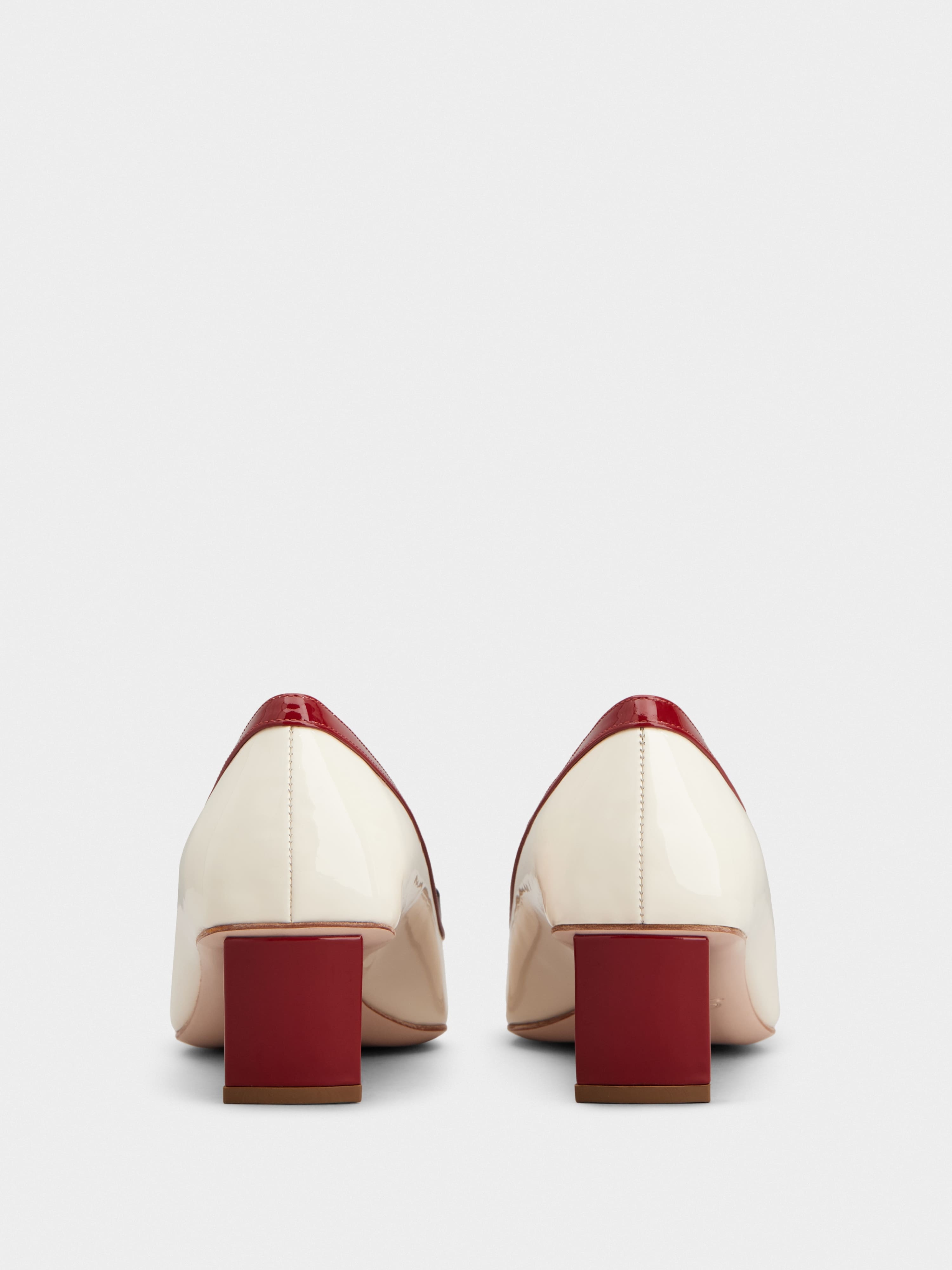 Belle Vivier Pumps in patent leather - 5