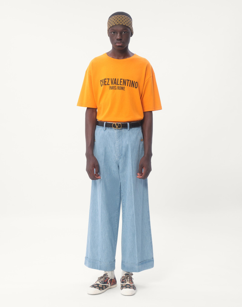 Valentino COTTON T-SHIRT WITH CHEZ VALENTINO PRINT outlook