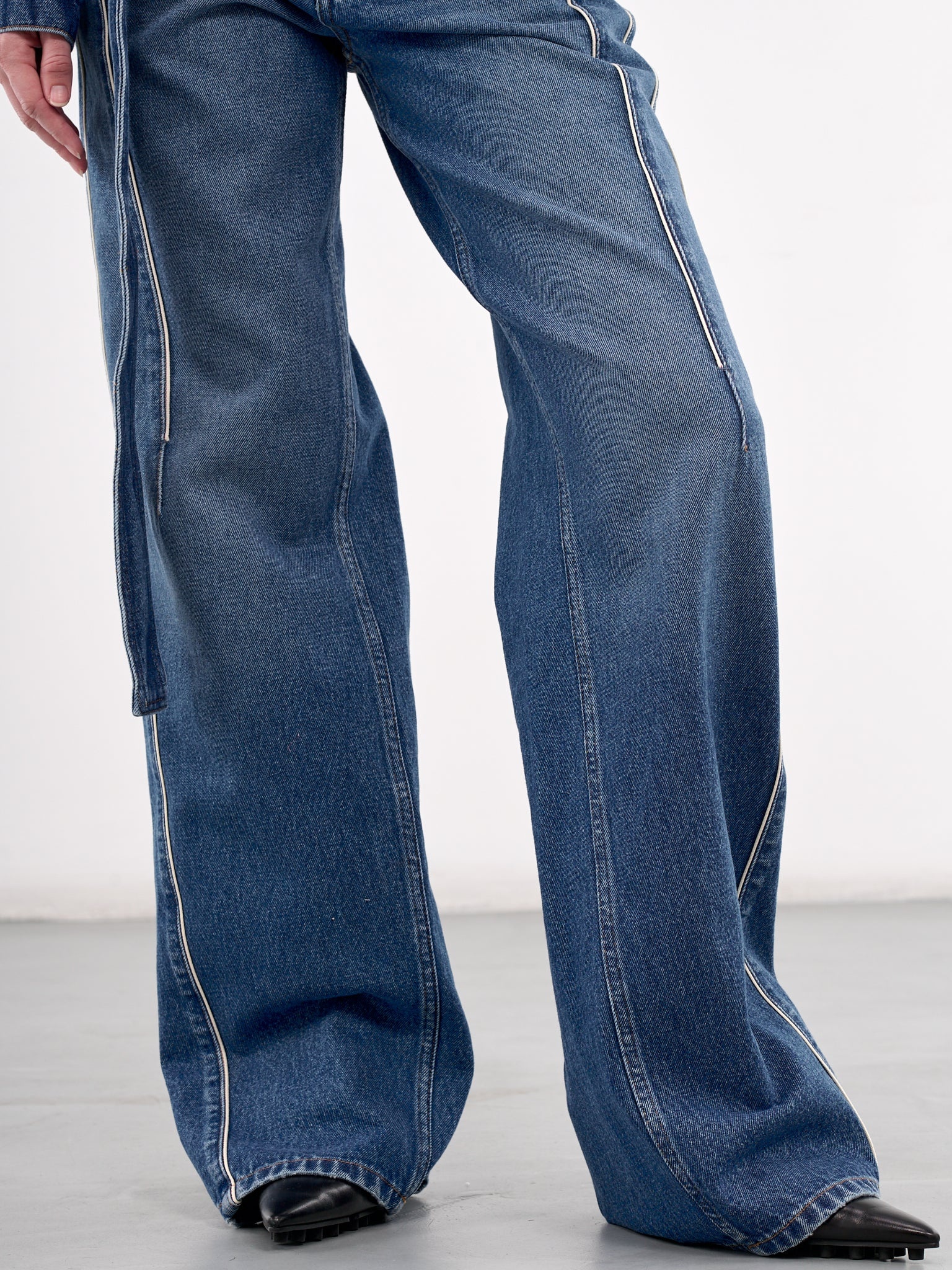 The Belted Denim Jeans - 5
