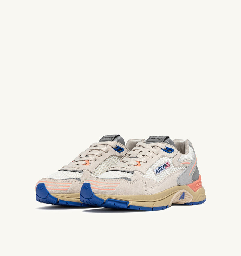AUTRY HYPERWAY SNEAKERS IN WHITE AND PEACH PINK MESH AND SUEDE outlook