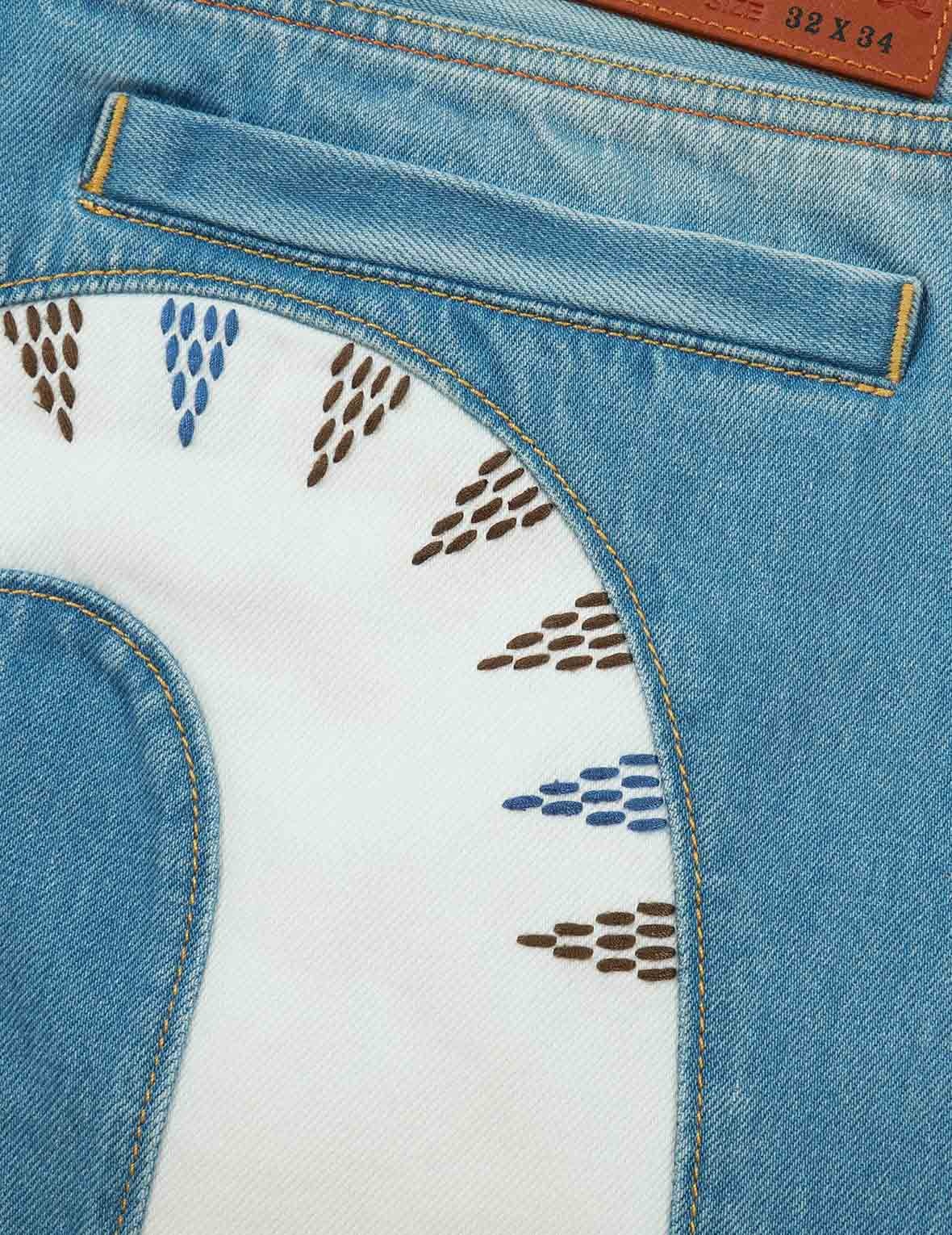 NOMADIC-PATTERN EMBROIDERED DAICOCK INSERT CARROT-FIT JEANS #2017 - 10