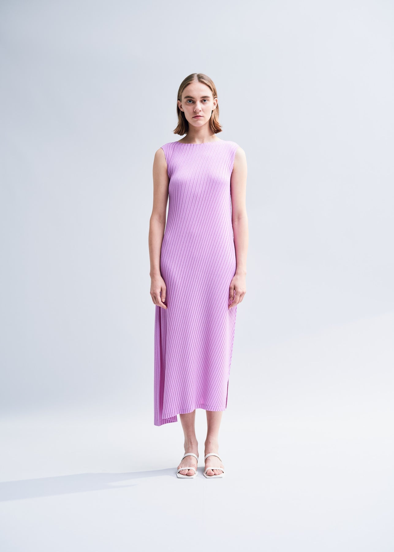 LINEN LIKE PLEATS DRESS - 3