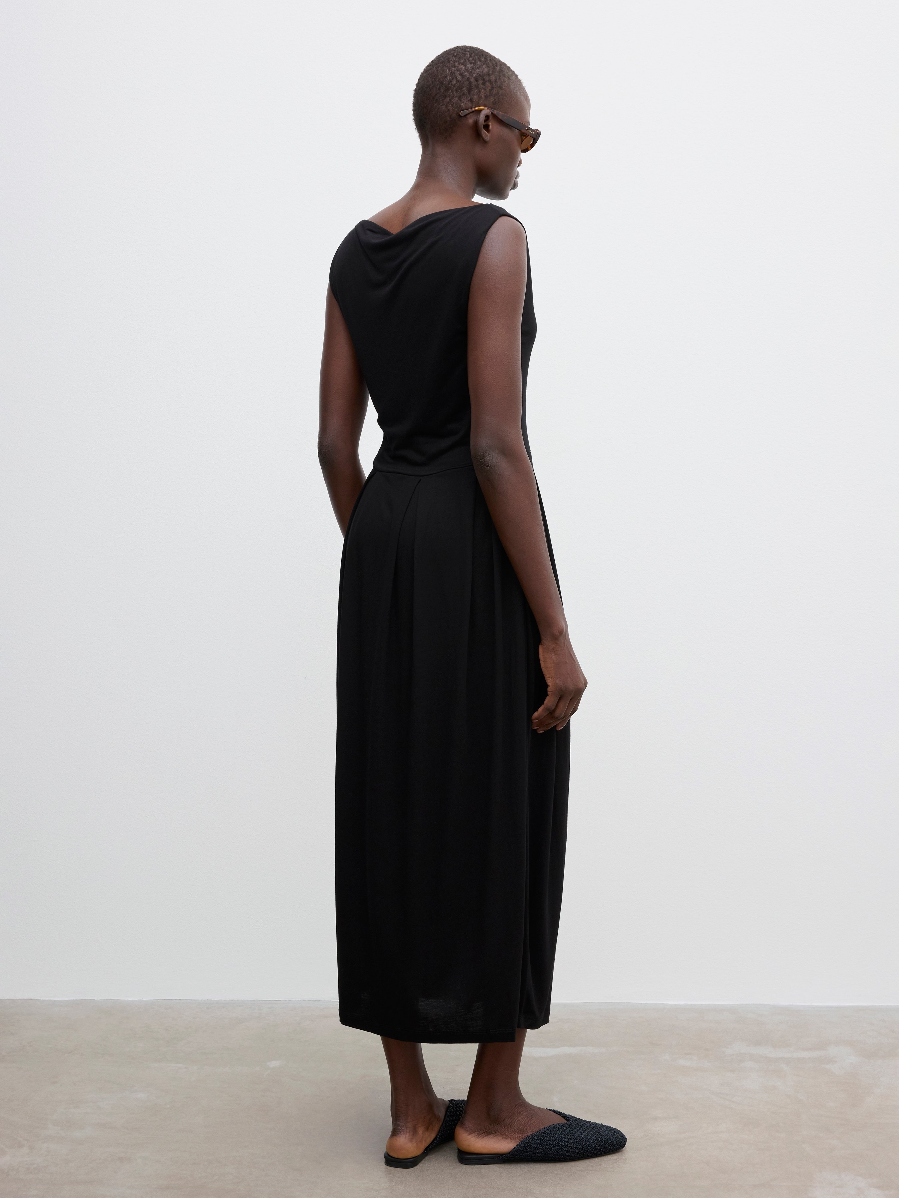 Square neck dress - 4