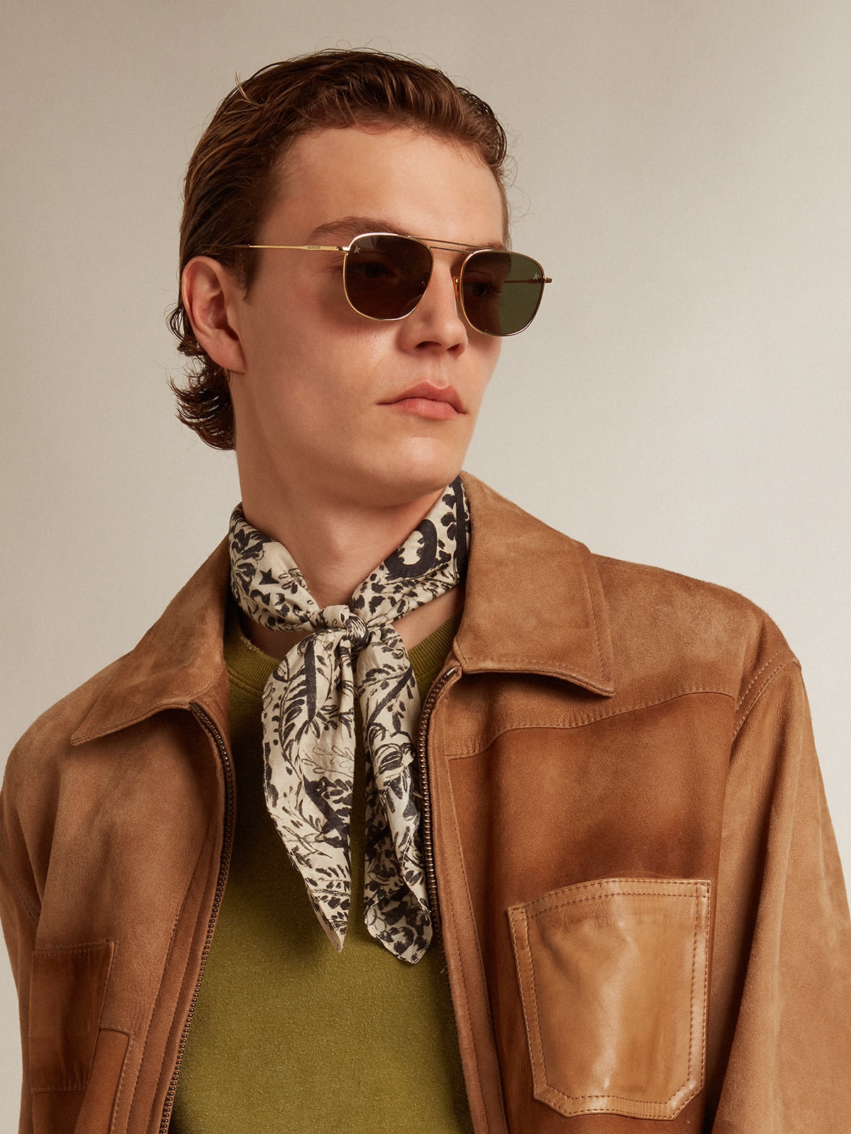 Sand-colored leather jacket with patches and zip fastening - 2
