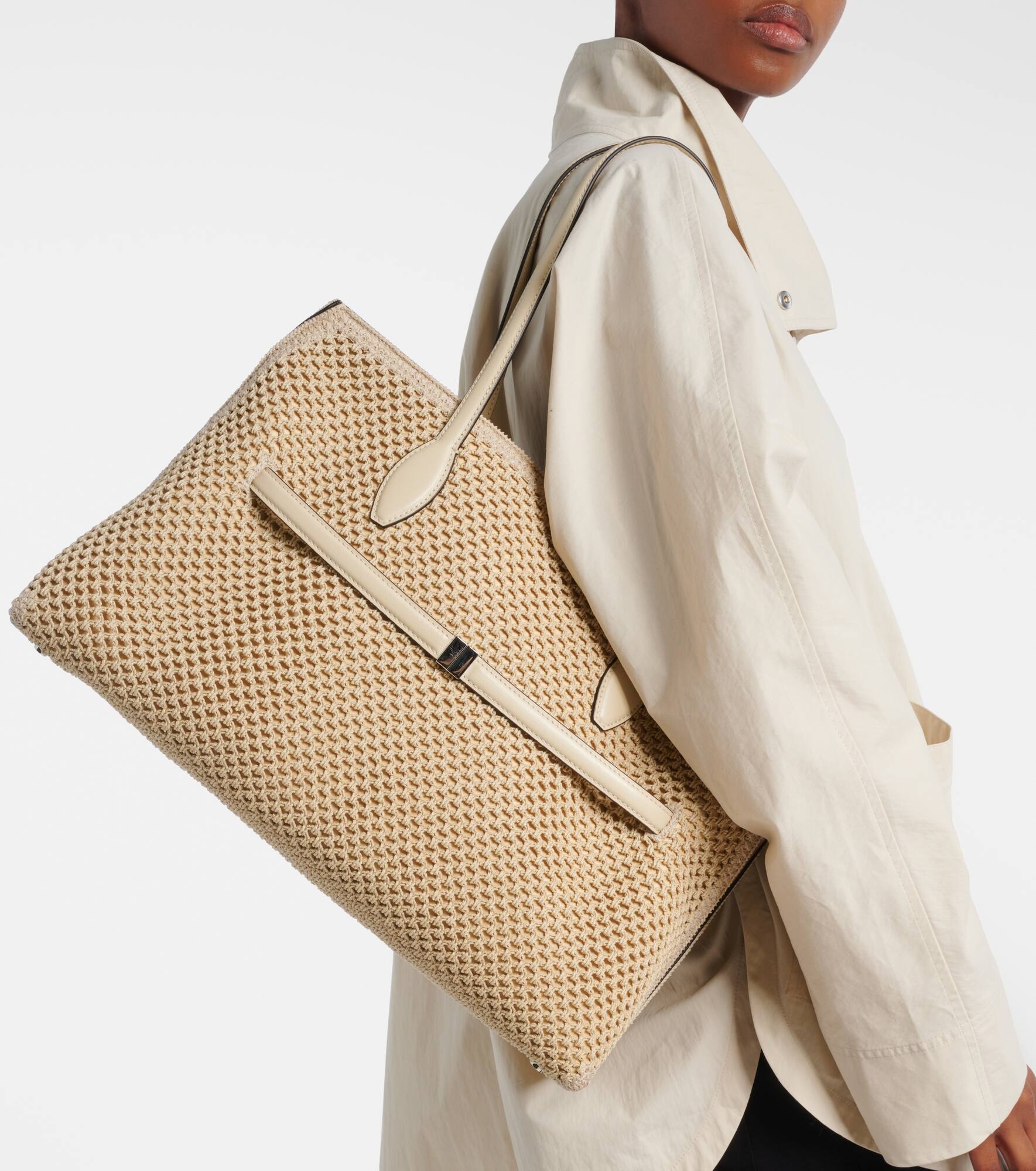 Lounge Large leather-trimmed tote bag - 7